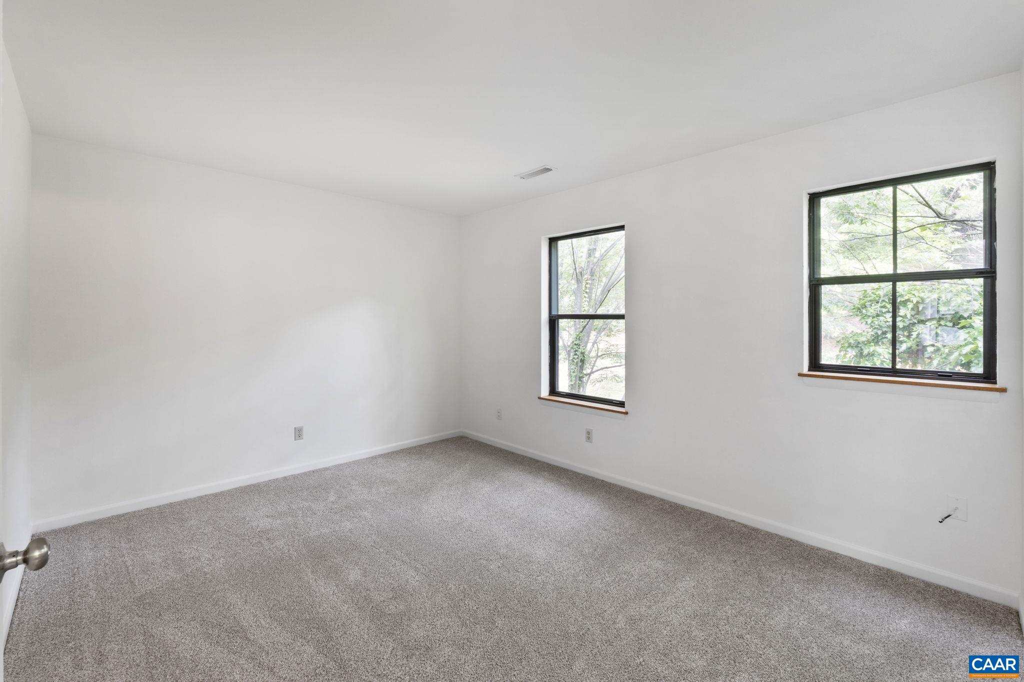 732 EXTON CT