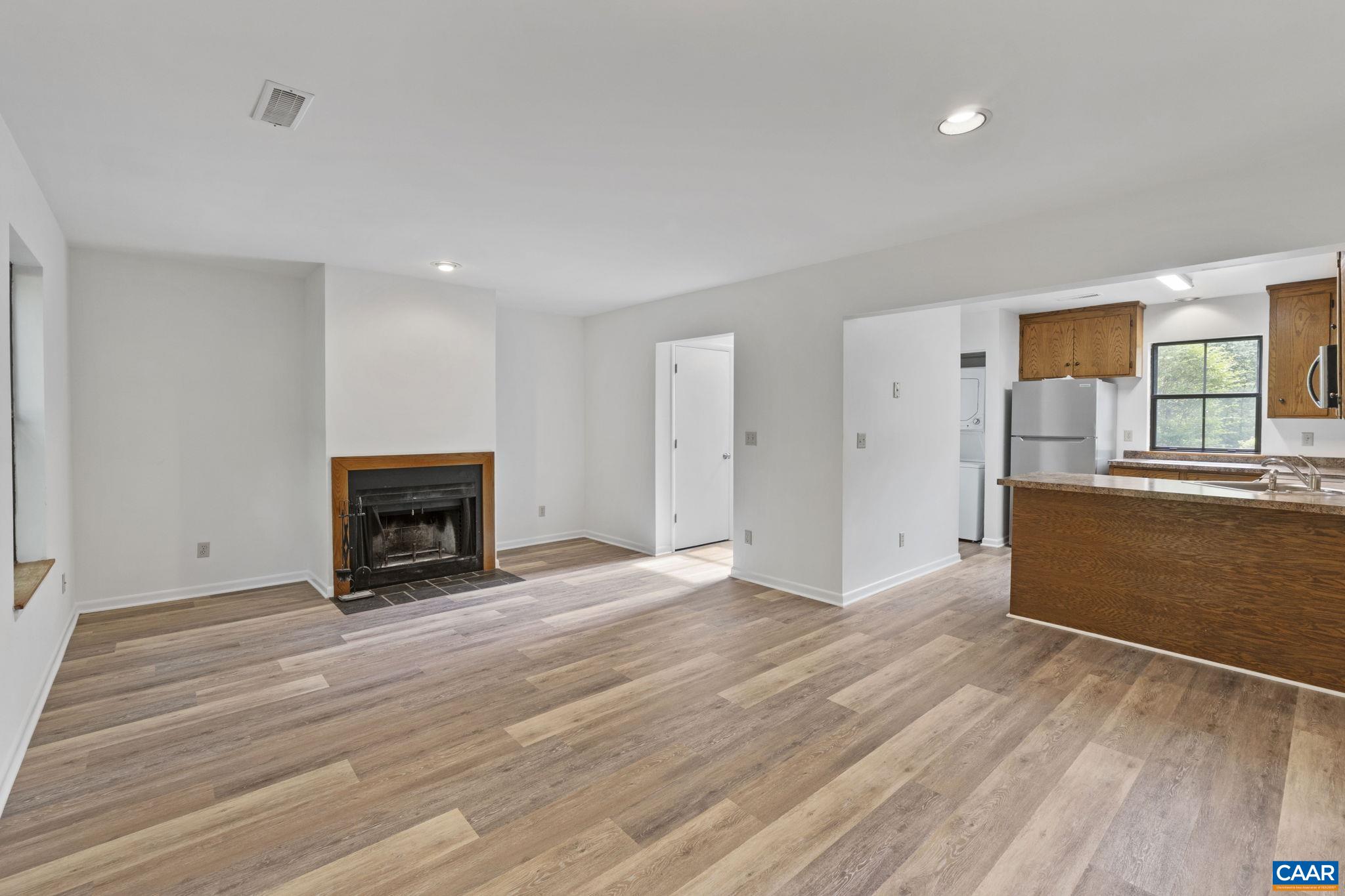 732 EXTON CT