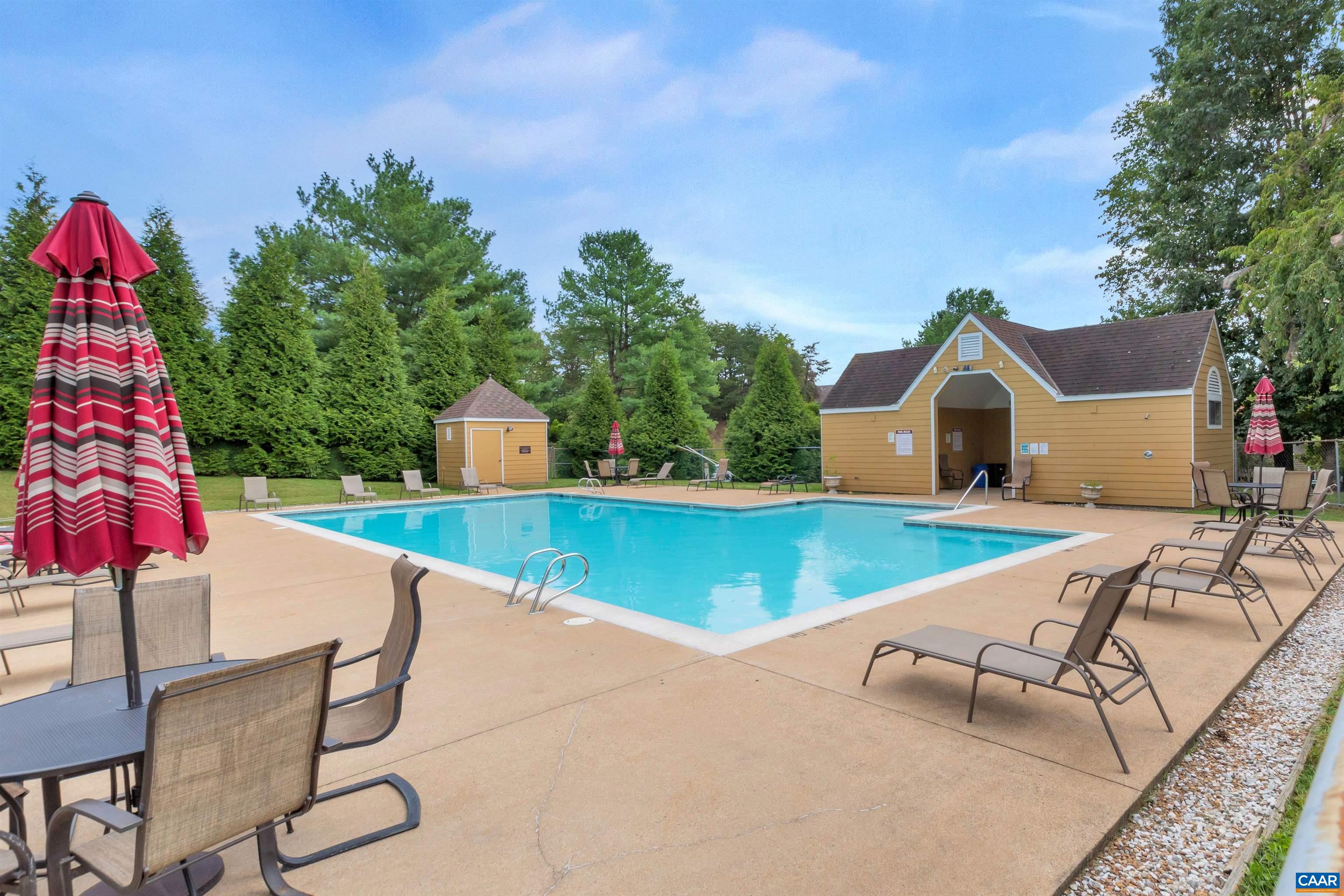 732 EXTON CT