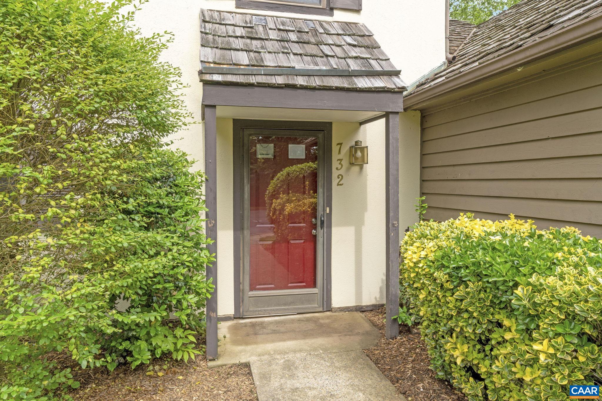 732 EXTON CT