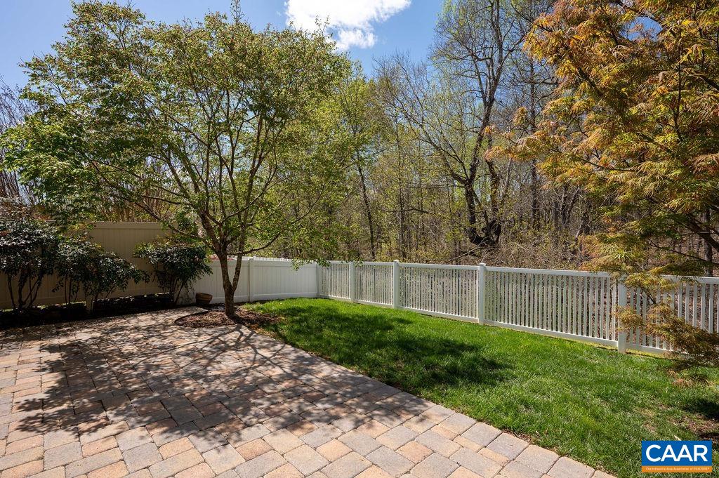 1448 GATE POST LN