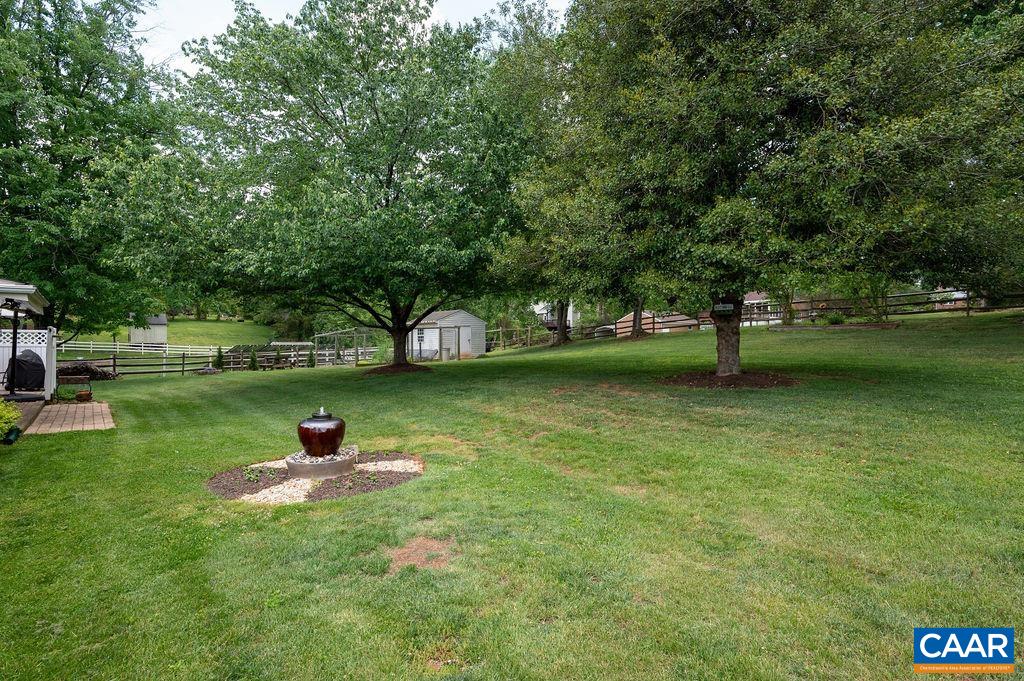2613 HUNTINGTON RD