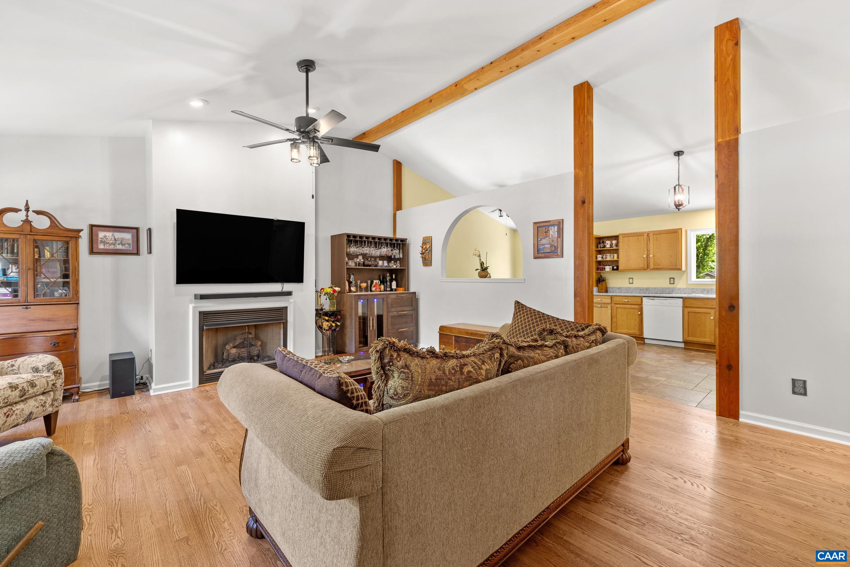538 JEFFERSON DR