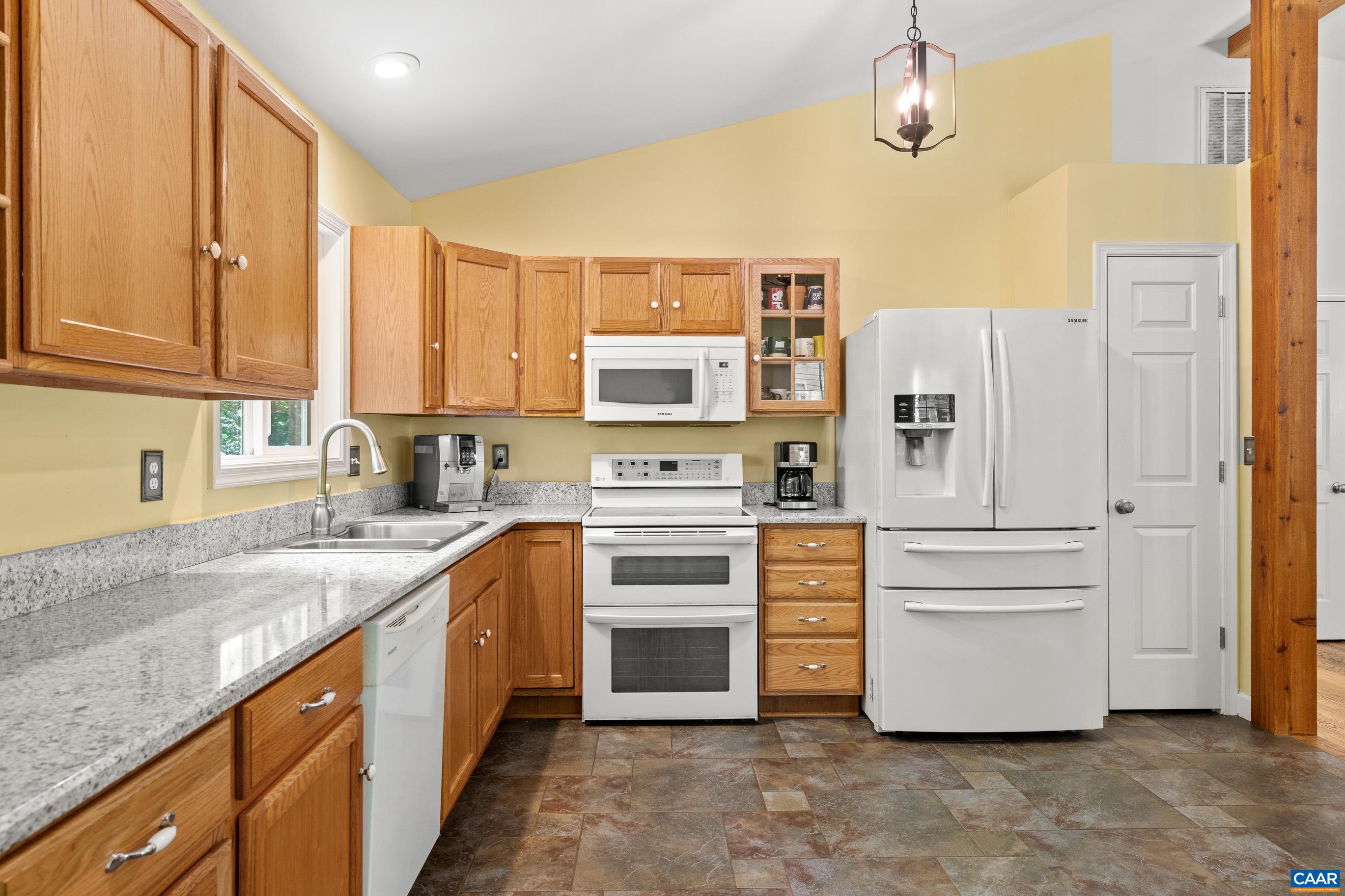 538 JEFFERSON DR