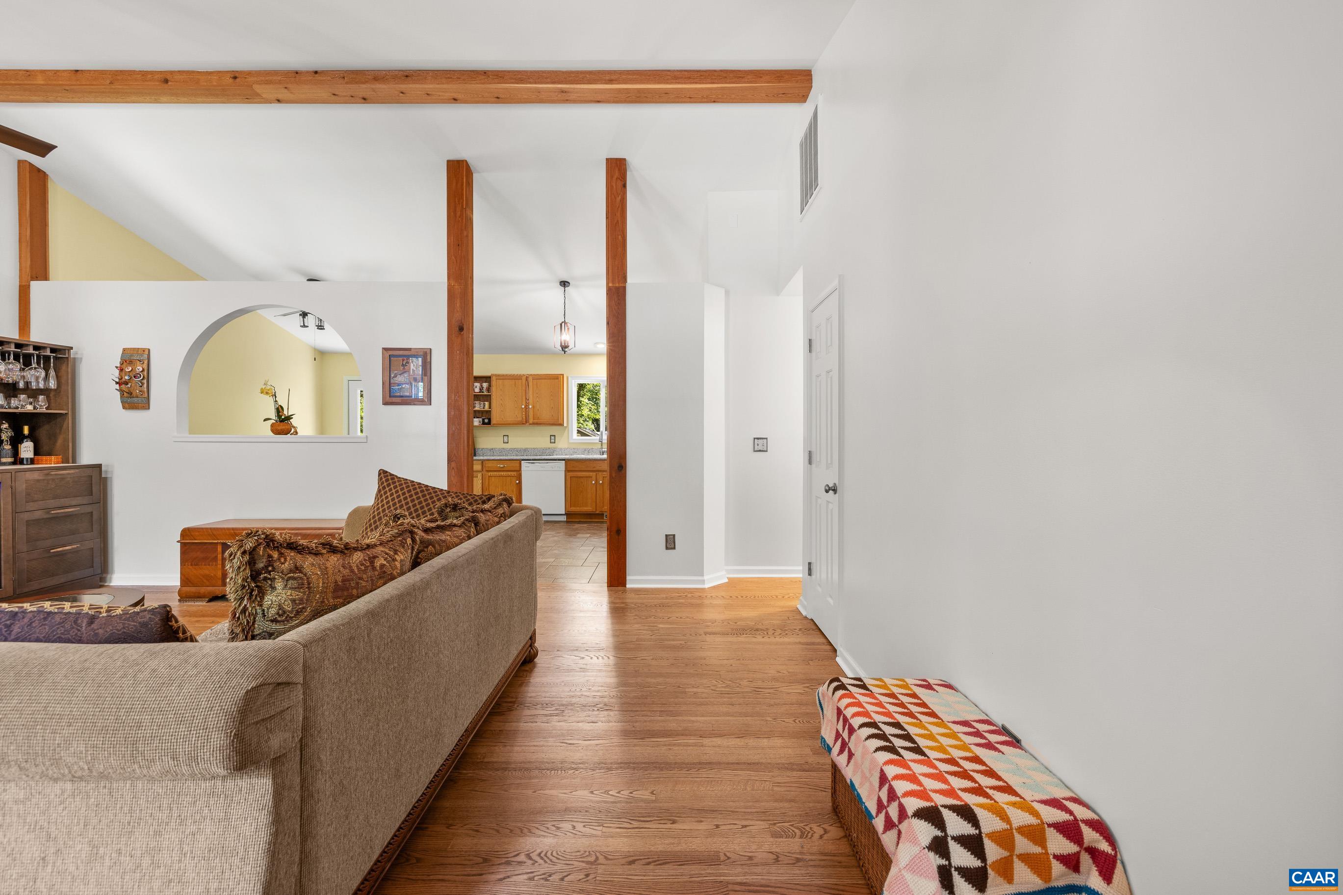 538 JEFFERSON DR