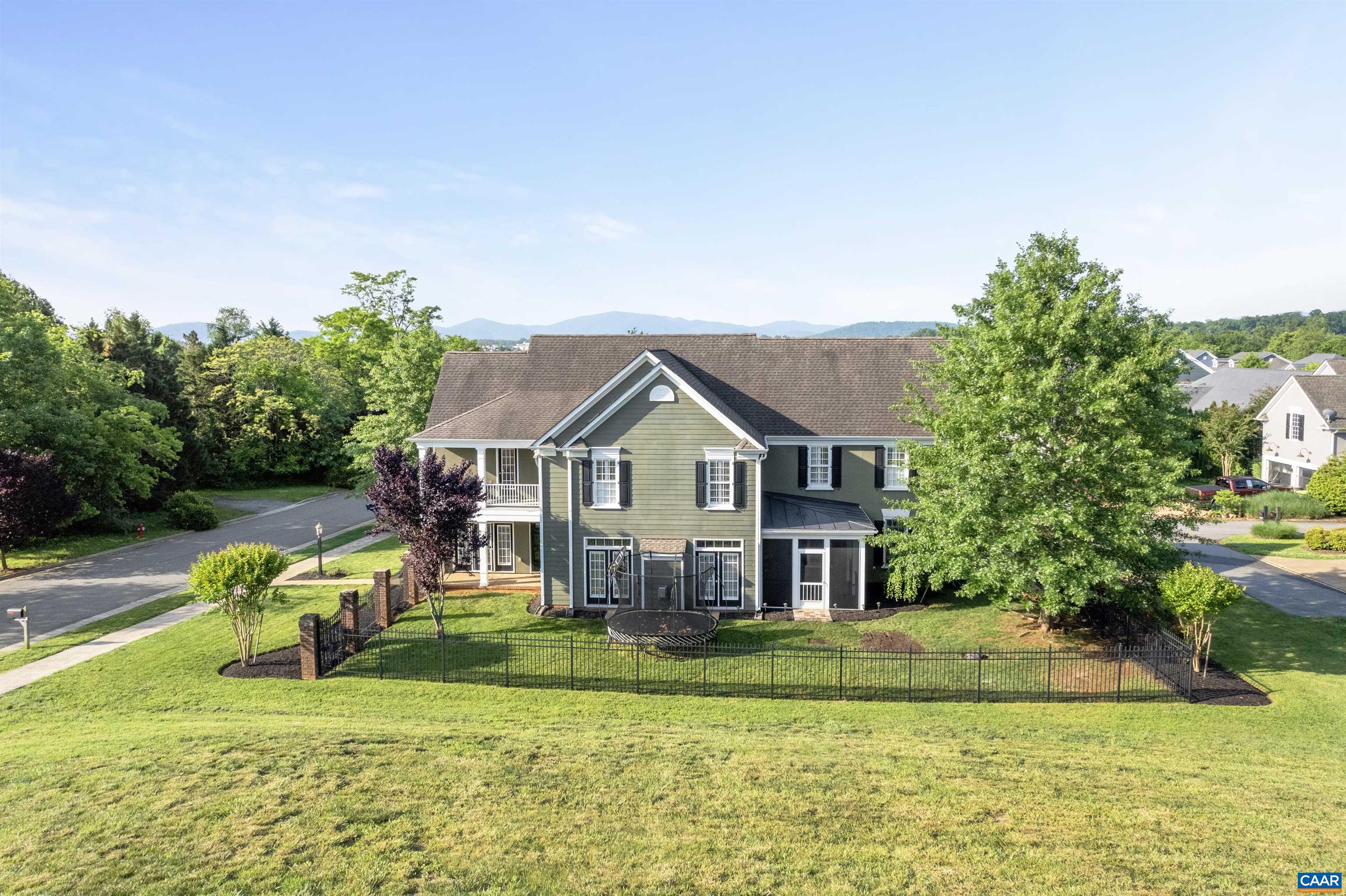 6082 ROTHWELL LN
