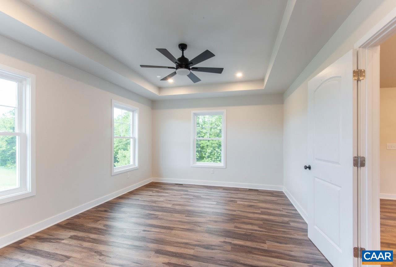 205 LEAGUE LN