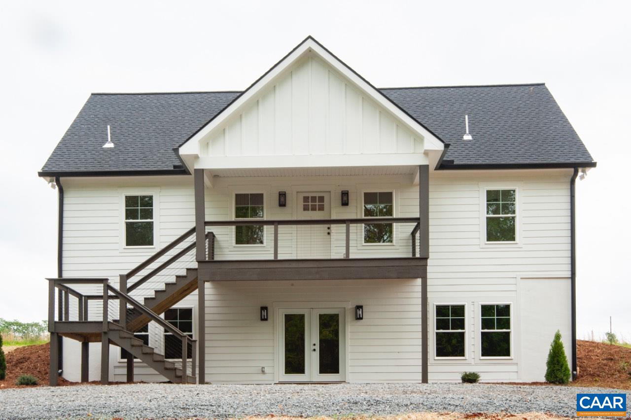 205 LEAGUE LN