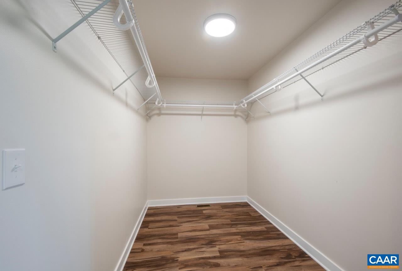 205 LEAGUE LN
