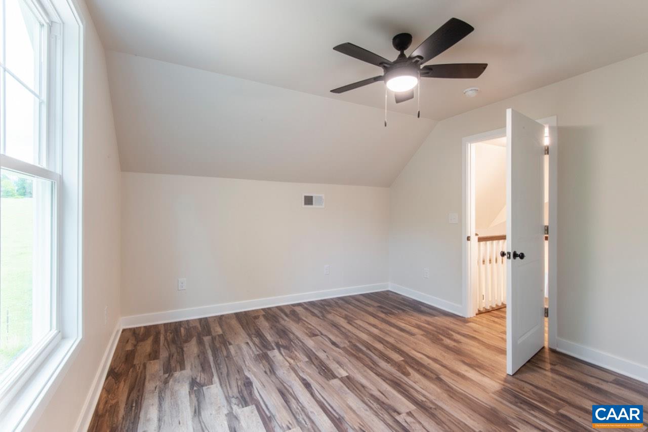 205 LEAGUE LN