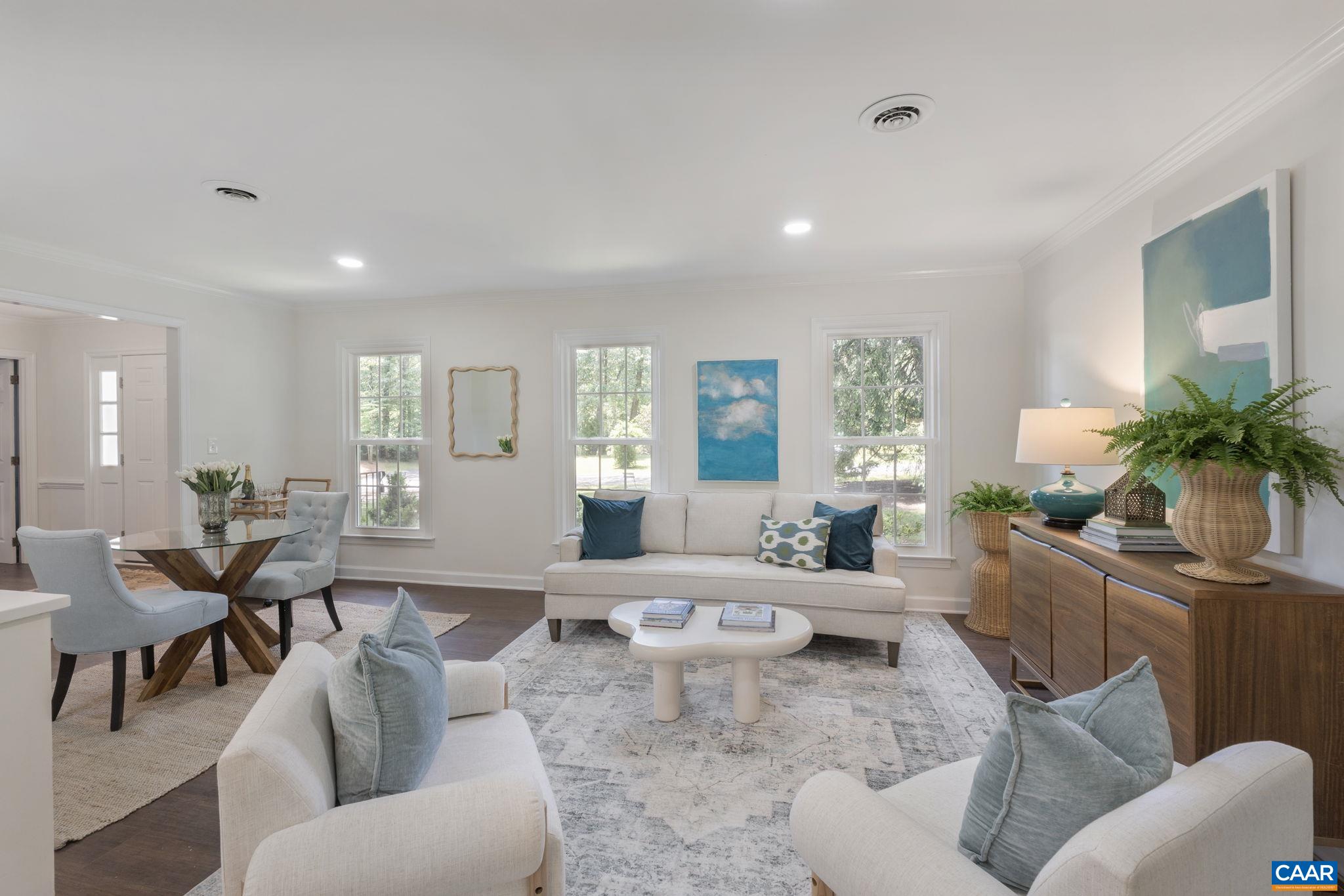 102 POWHATAN CIR