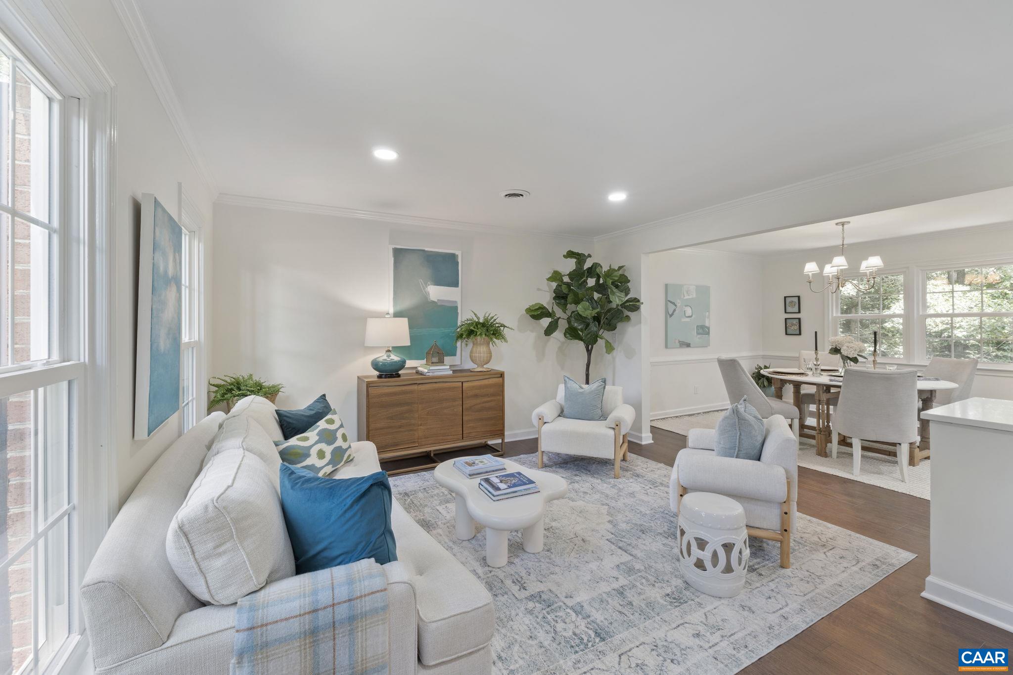 102 POWHATAN CIR