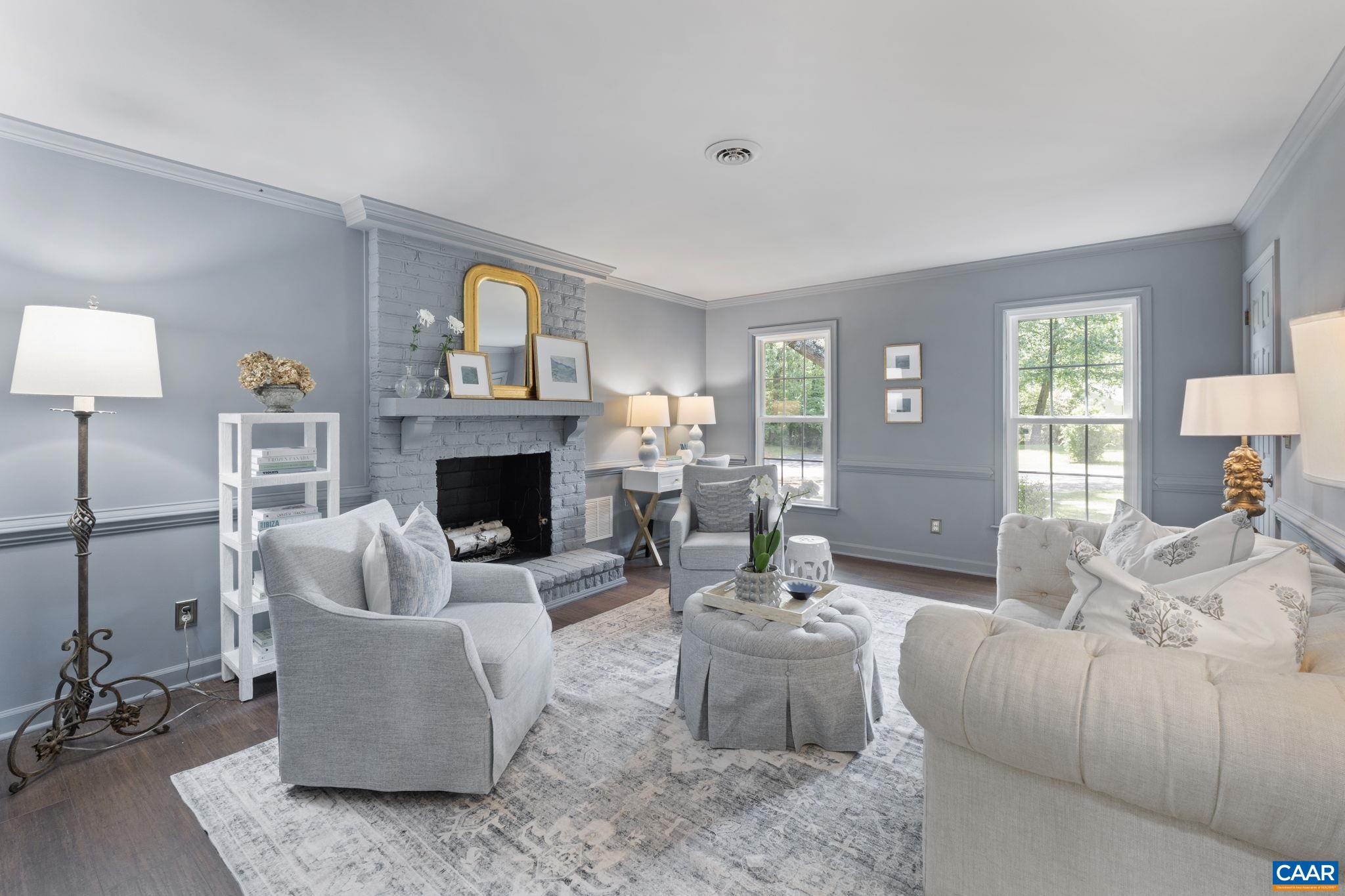 102 POWHATAN CIR