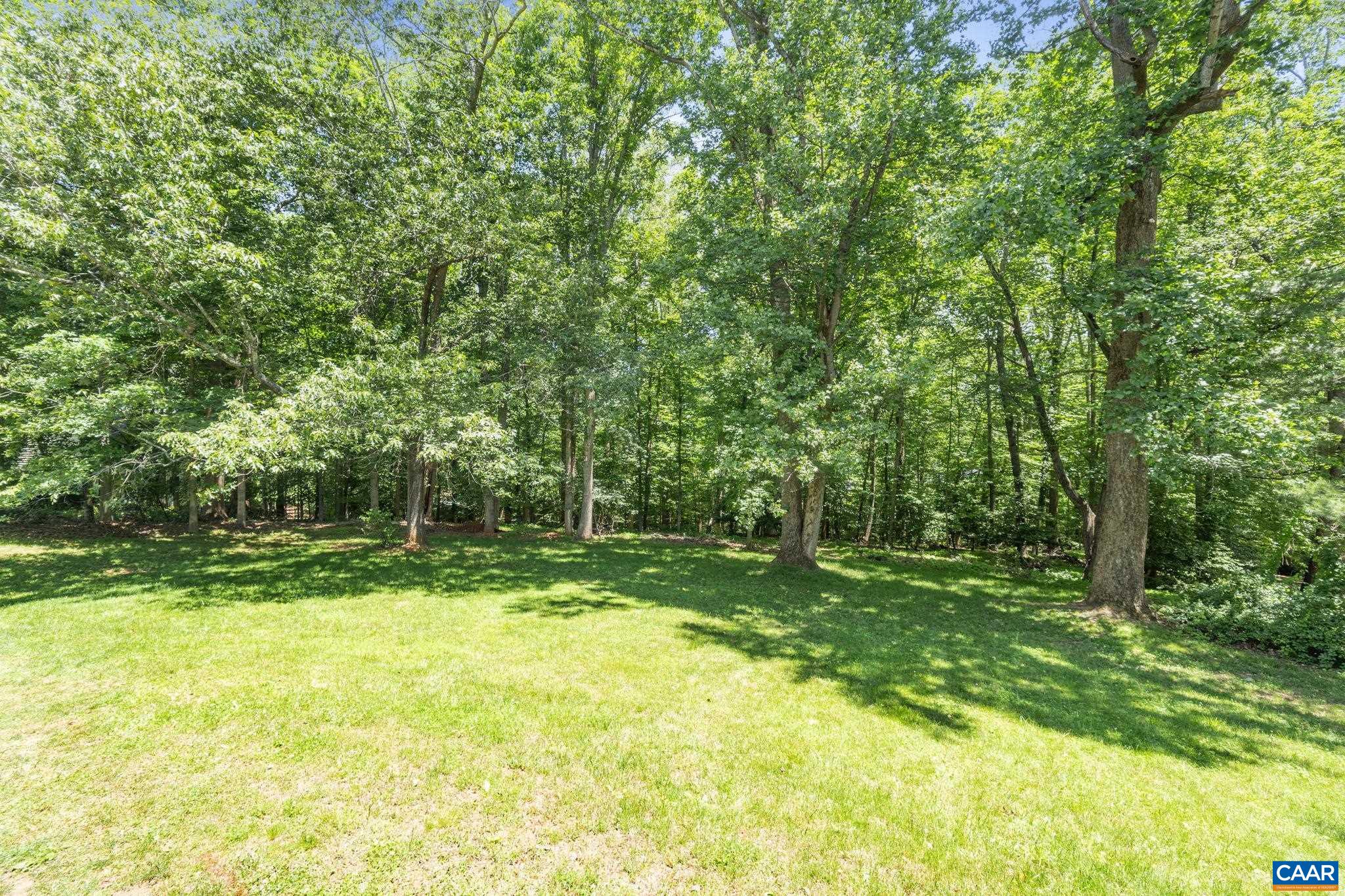 102 POWHATAN CIR