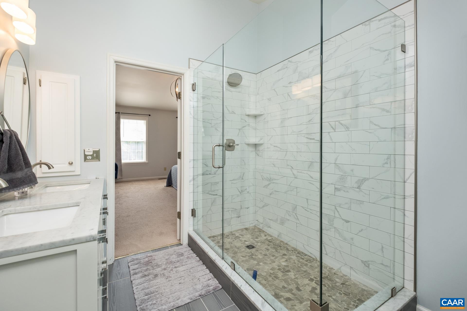 1902 ENGLISH OAKS CIR N