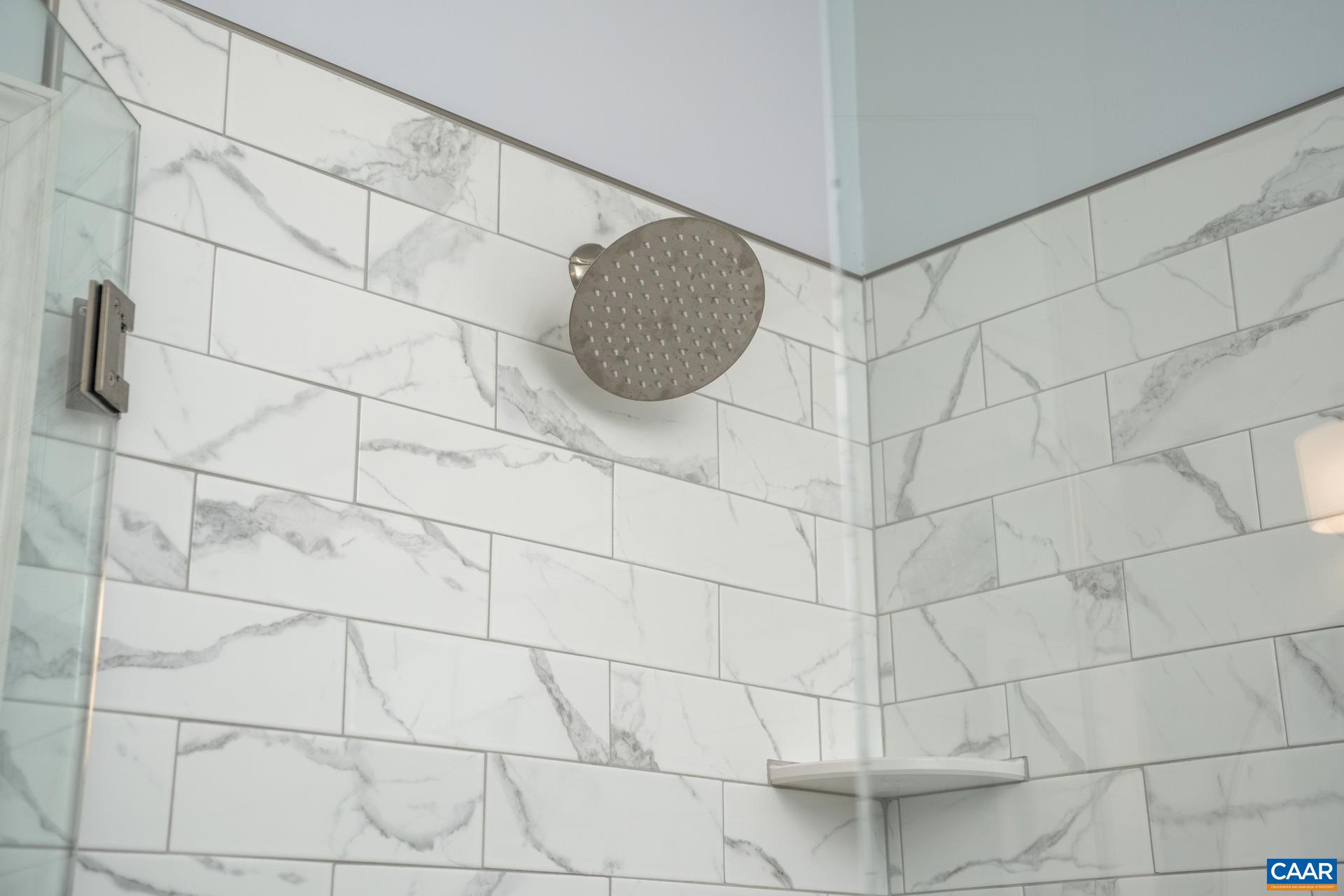 1902 ENGLISH OAKS CIR N