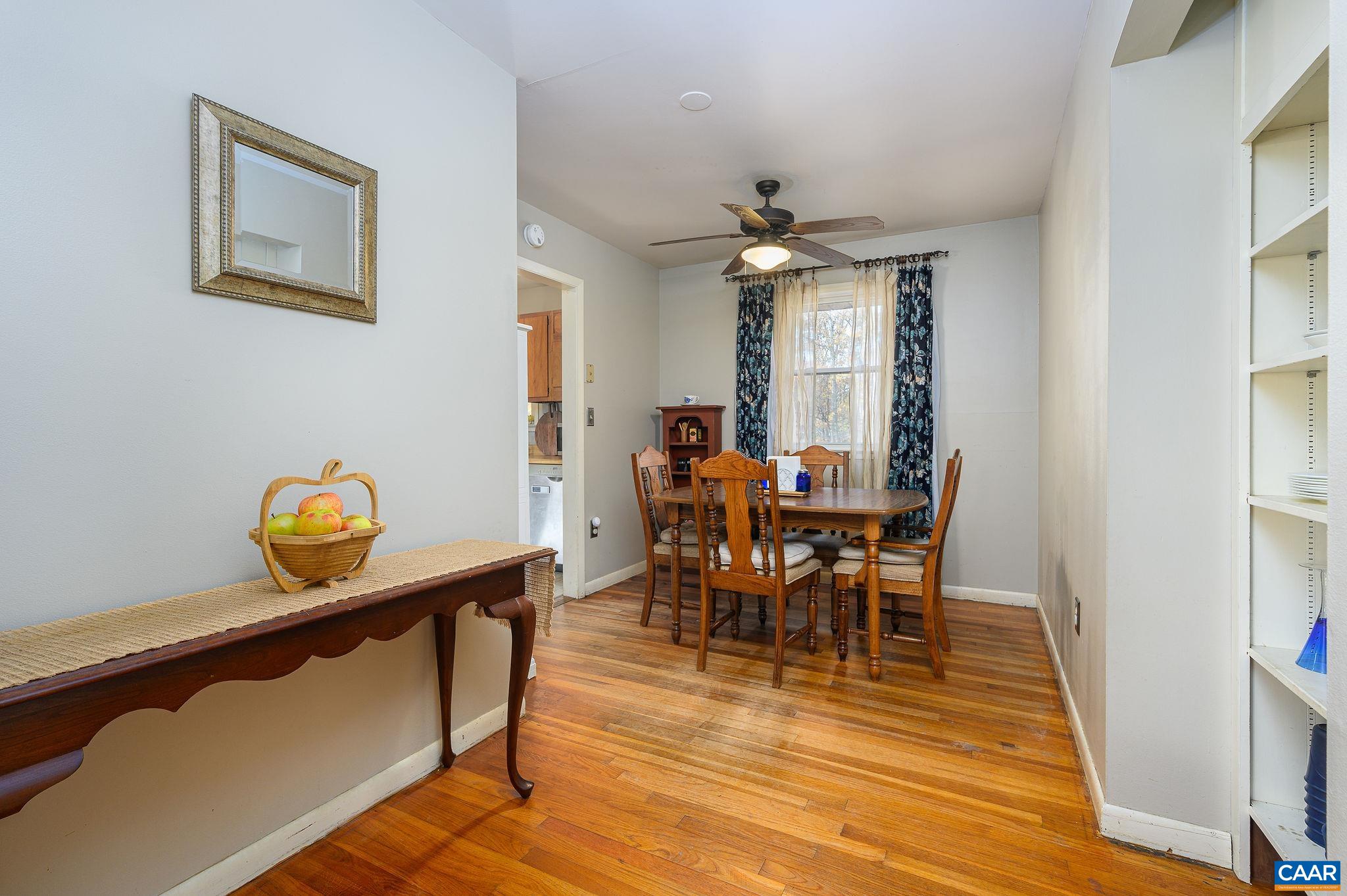 1208 OAK HILL DR