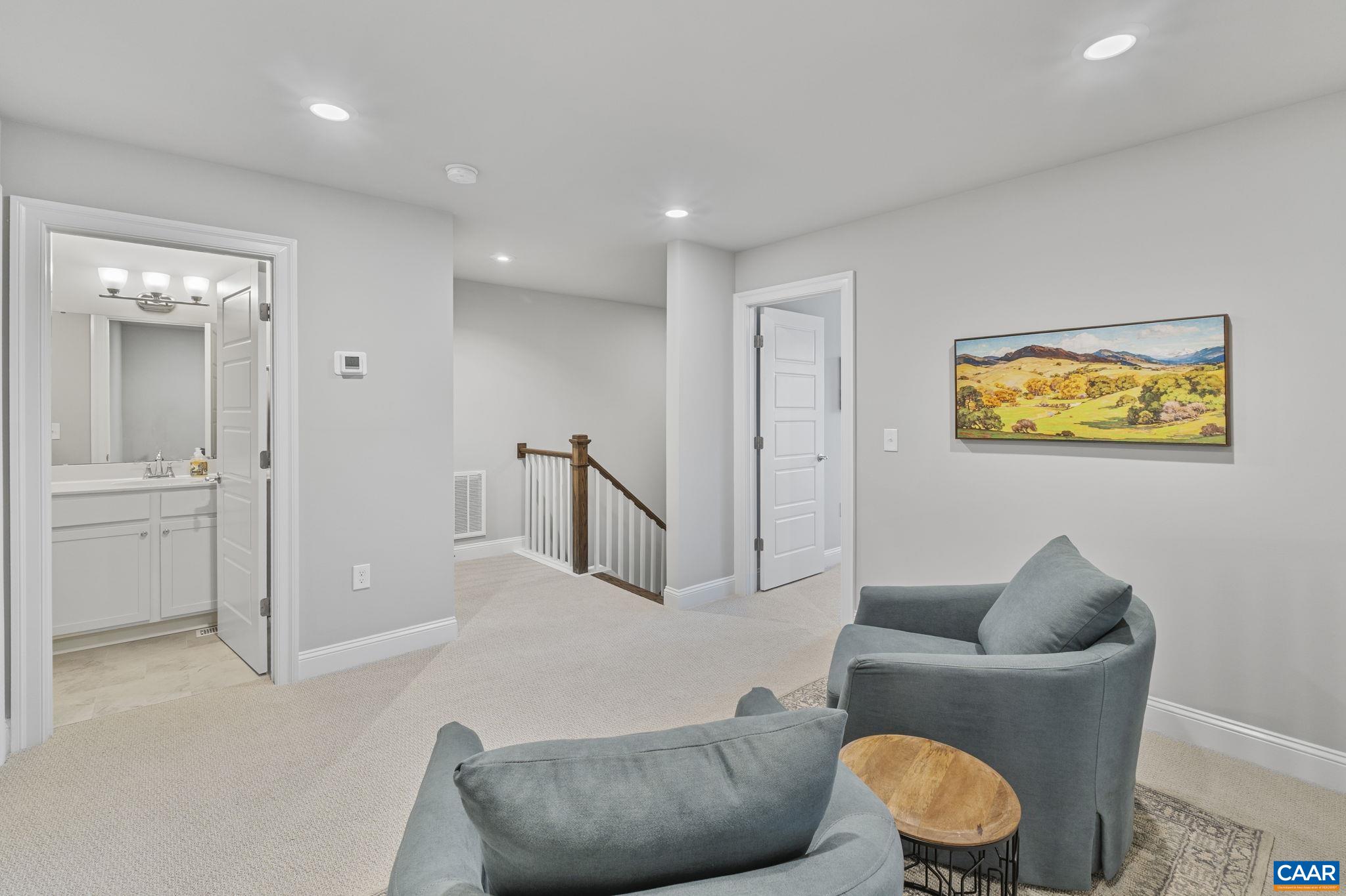 336 AVONDALE LN