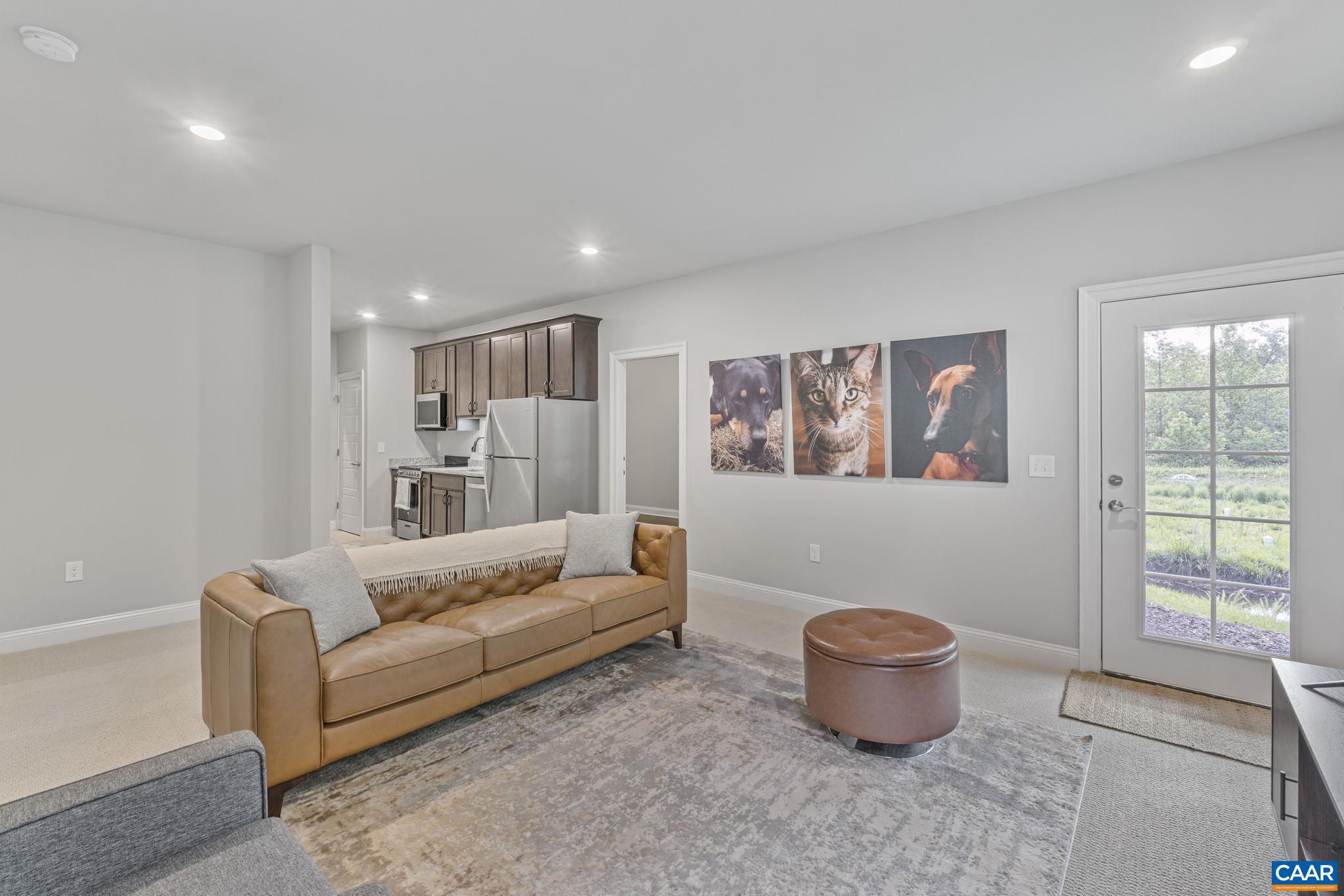 336 AVONDALE LN