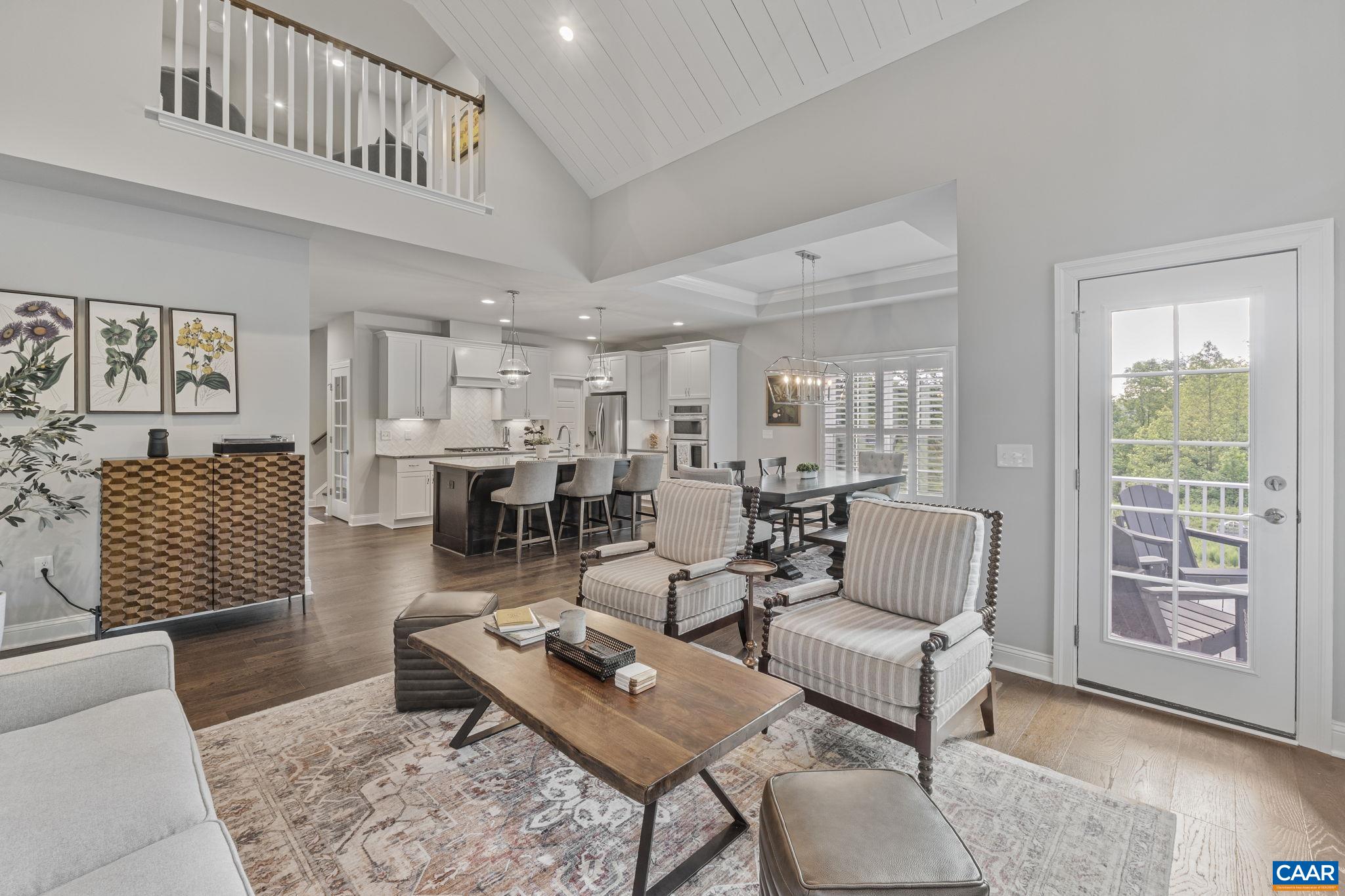 336 AVONDALE LN