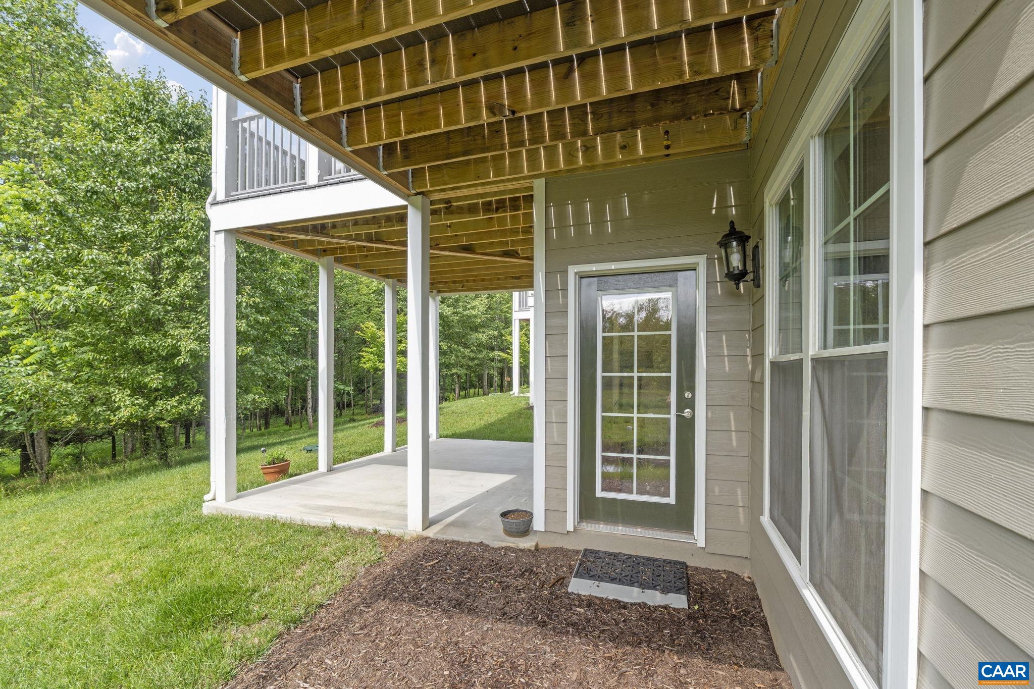 336 AVONDALE LN