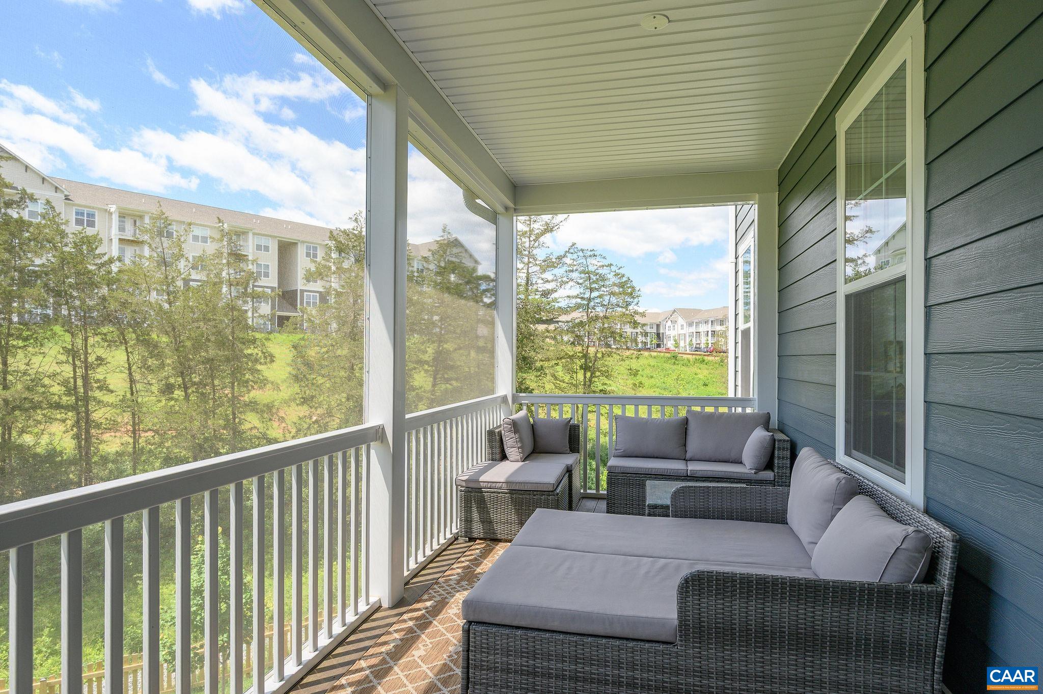 3707 THICKET RUN PL