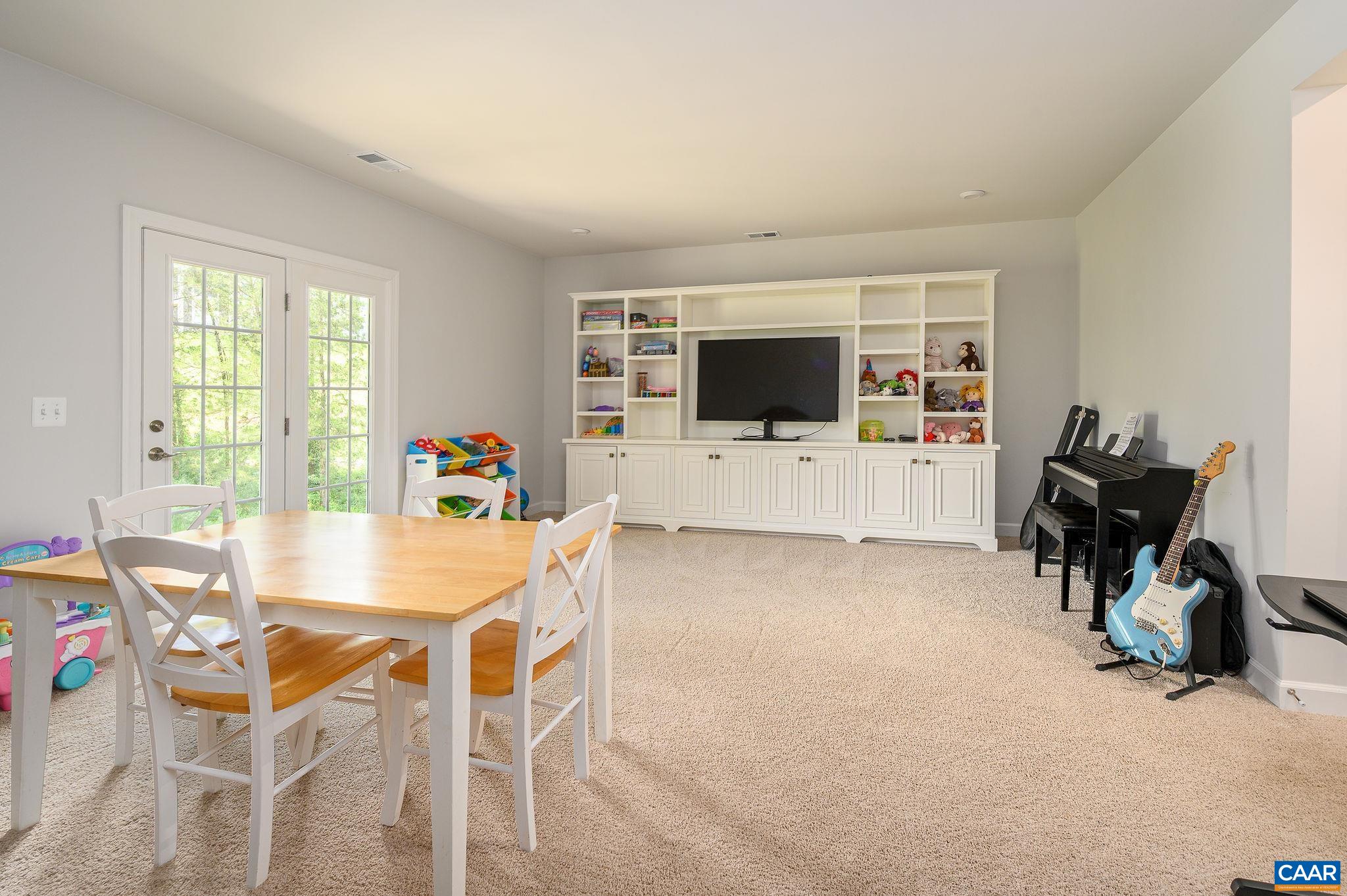 3707 THICKET RUN PL