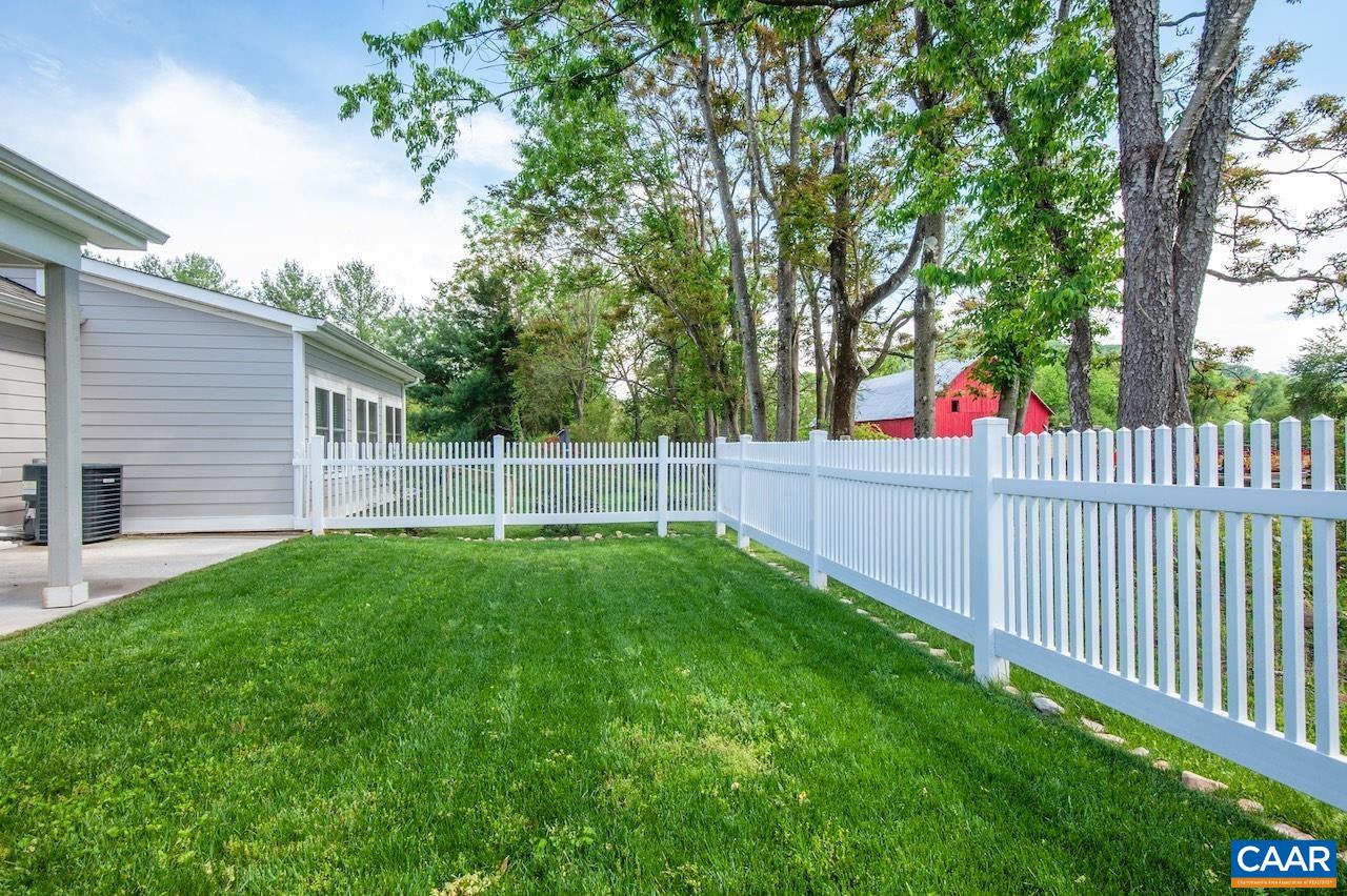 90 APPLE BLOSSOM CT