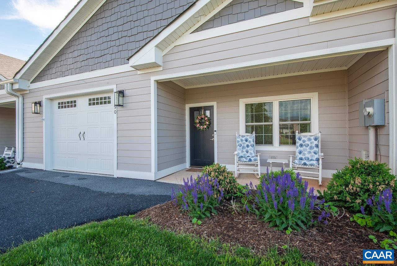 90 APPLE BLOSSOM CT