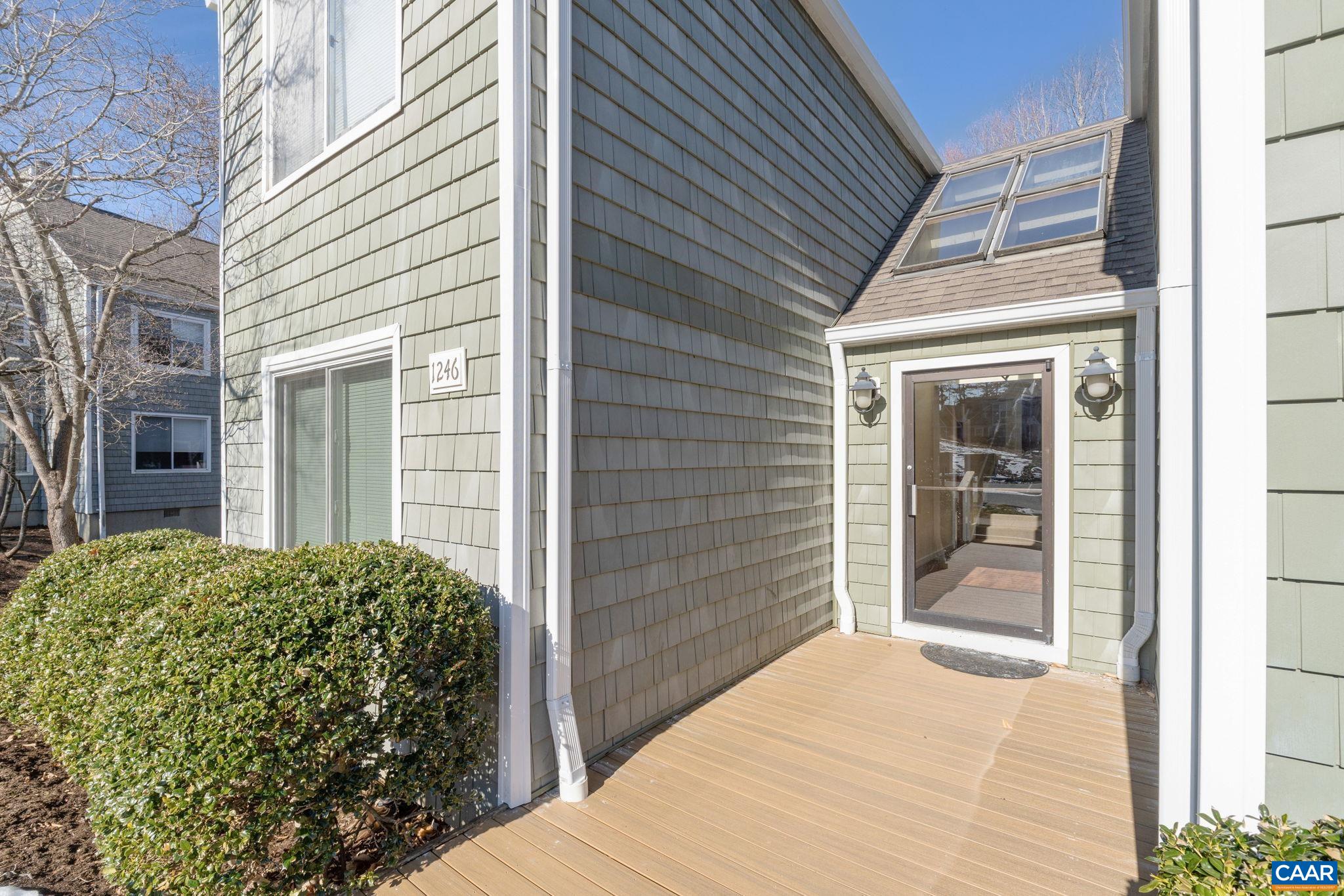 1248 CLIFDEN GREENE