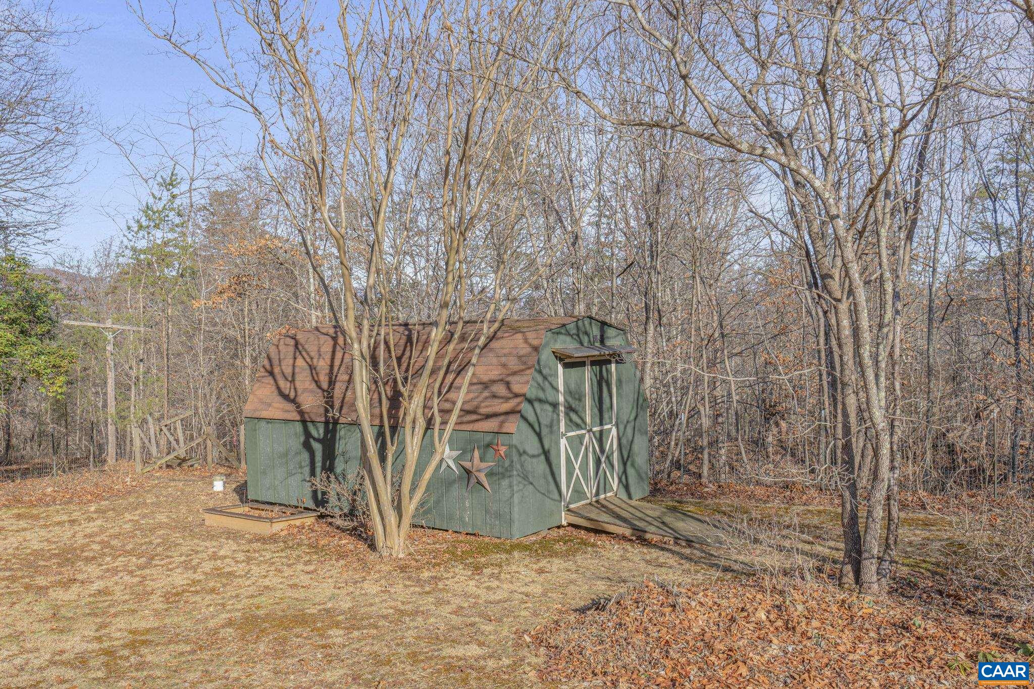 795 EGLINTON LN
