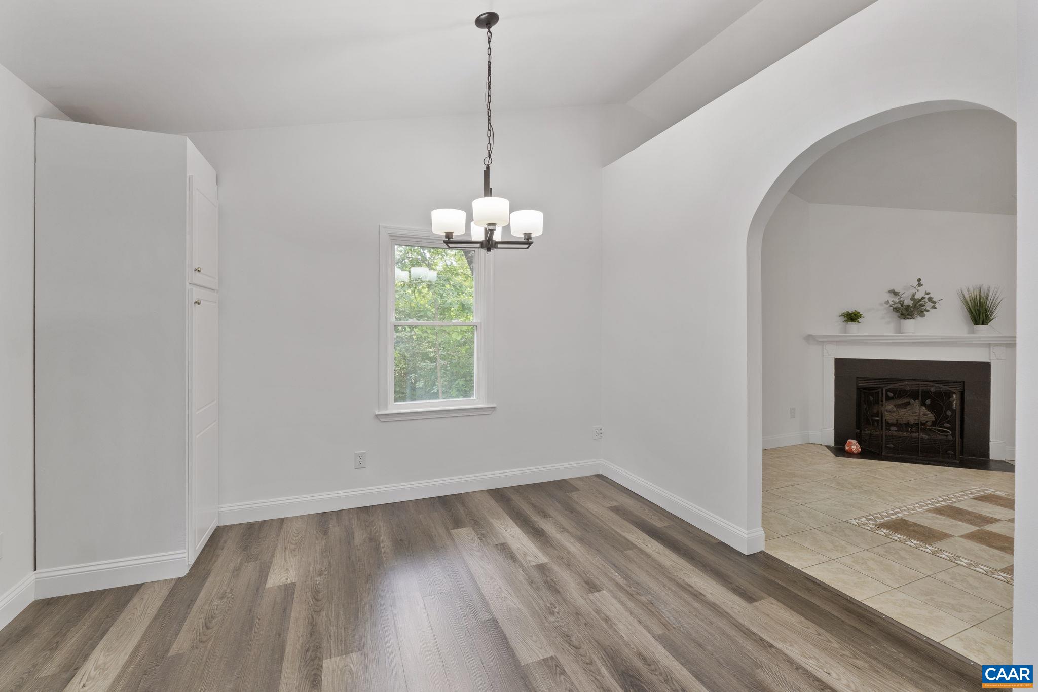 10 AZALEA RD