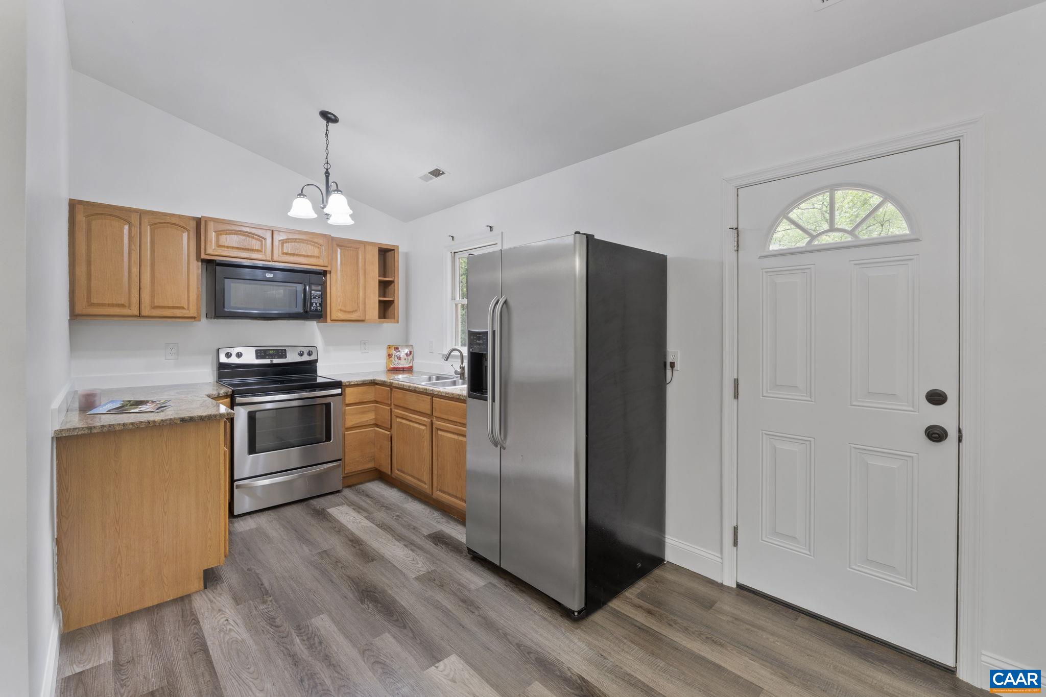 10 AZALEA RD