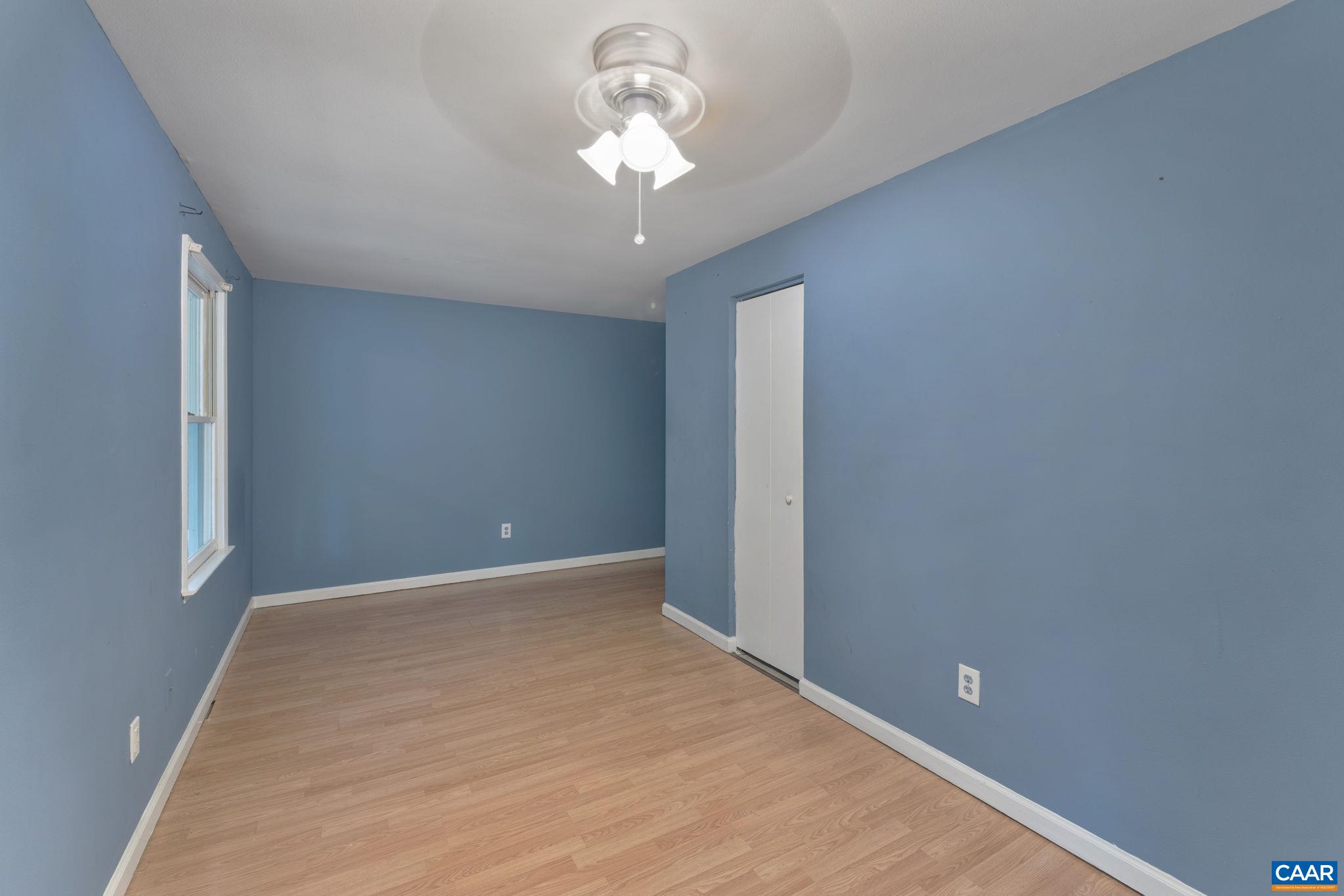10 AZALEA RD