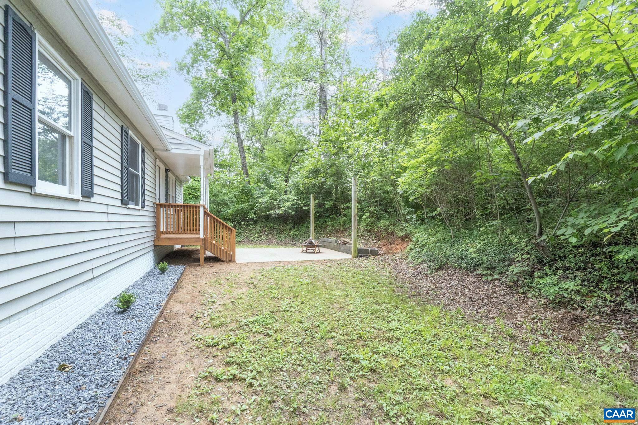 10 AZALEA RD