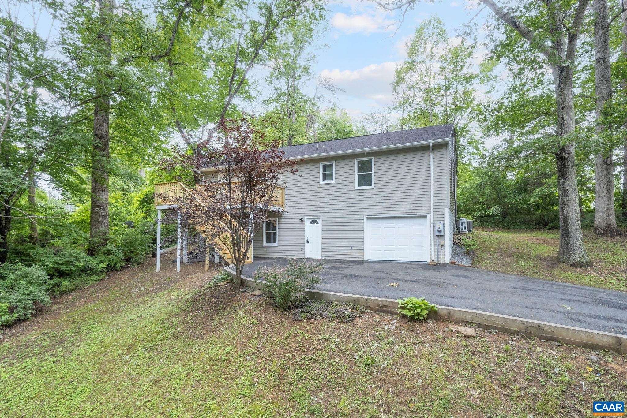 10 AZALEA RD
