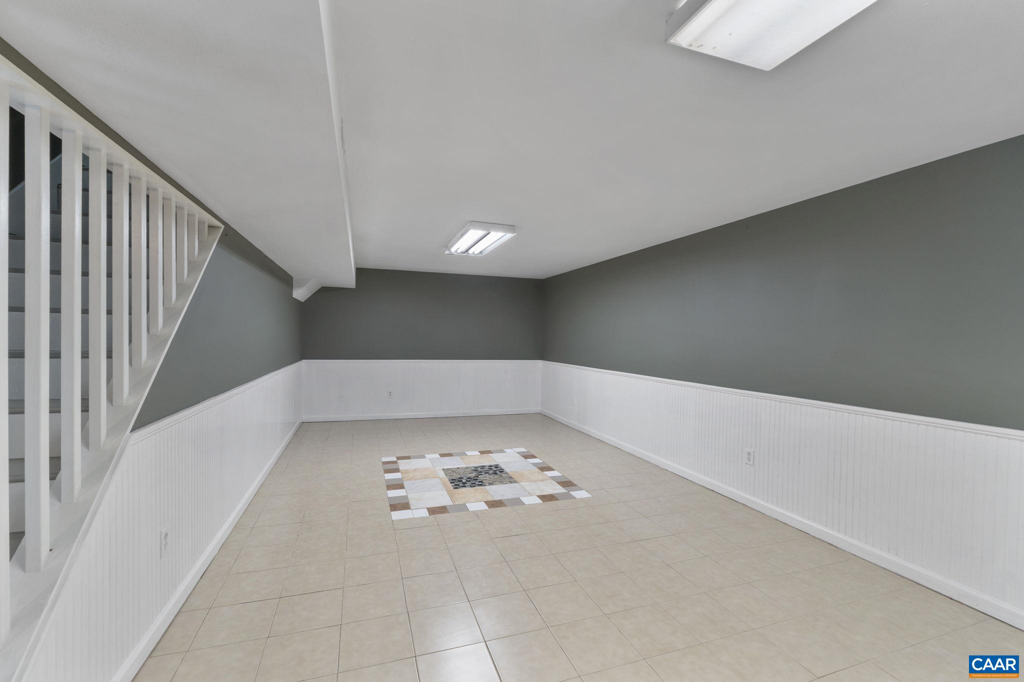 10 AZALEA RD