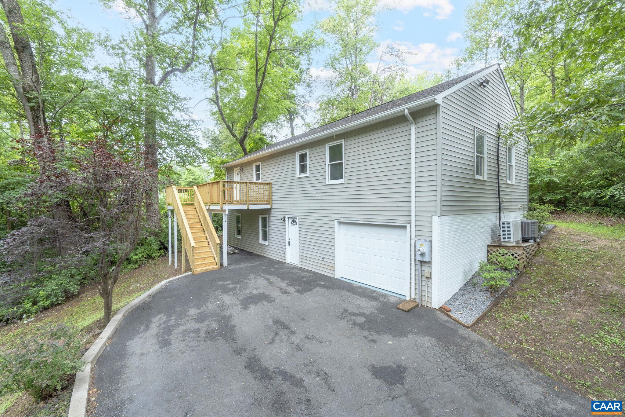 10 AZALEA RD