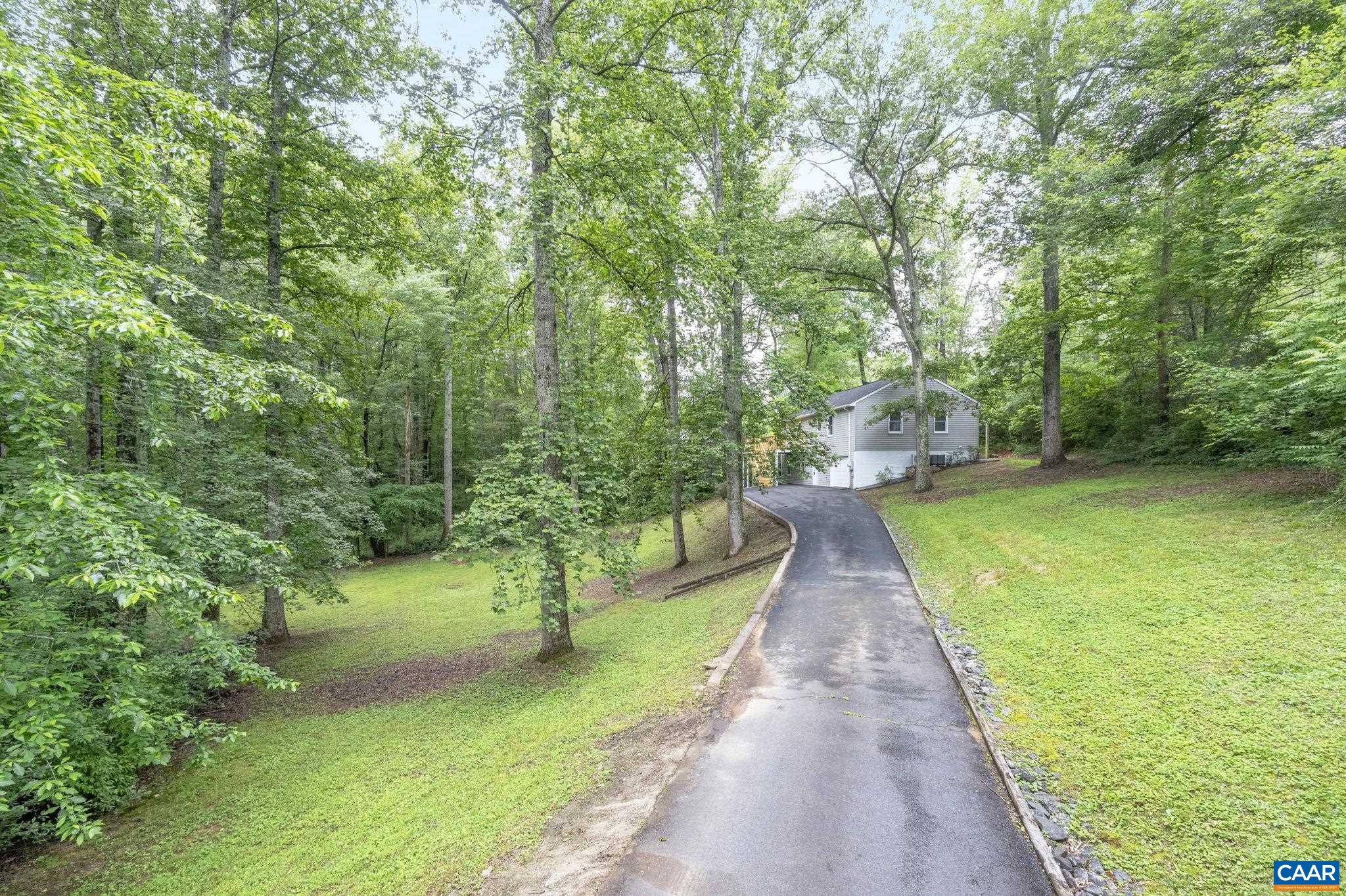 10 AZALEA RD