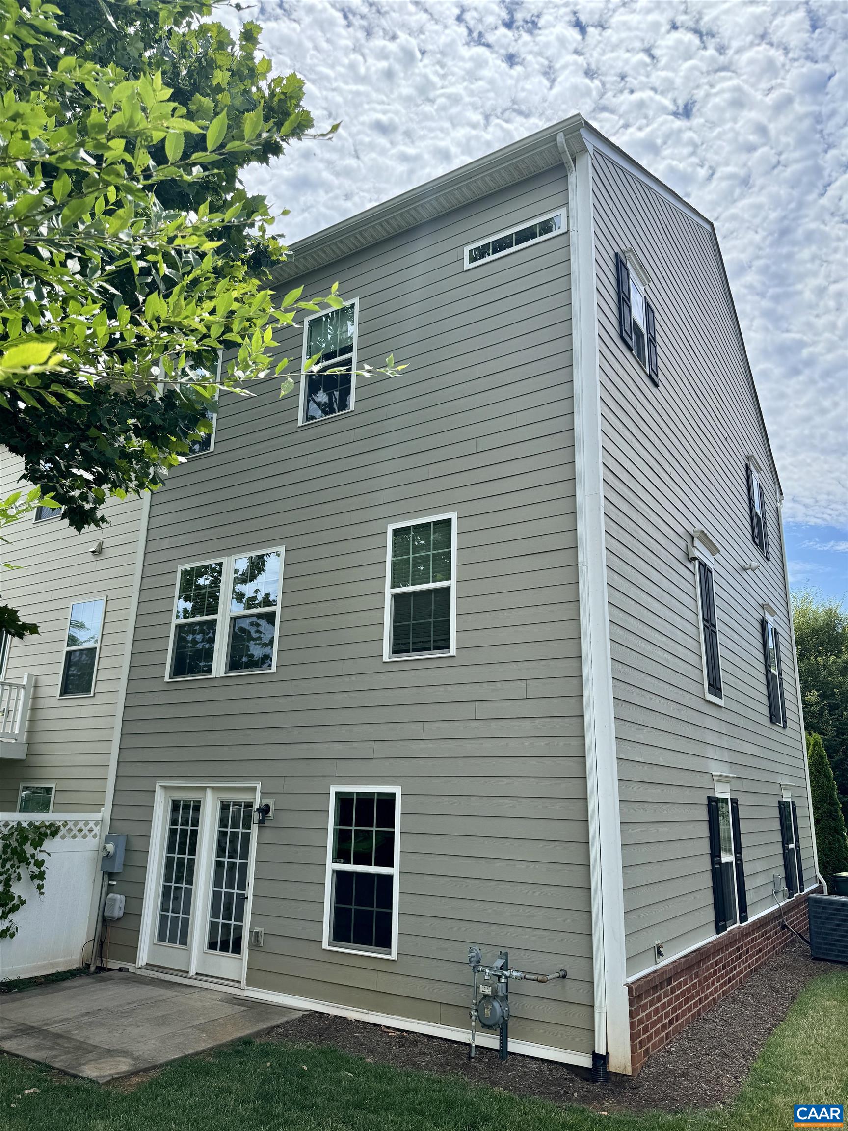2518 AVEMORE POND RD