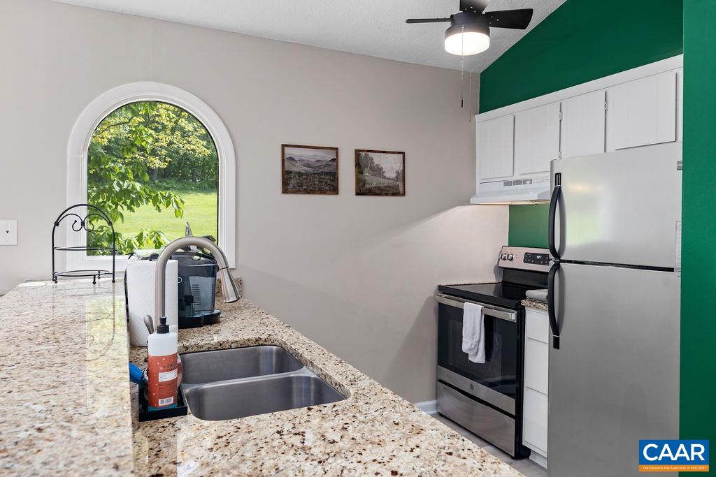 2209 TANNERS RIDGE CONDOS