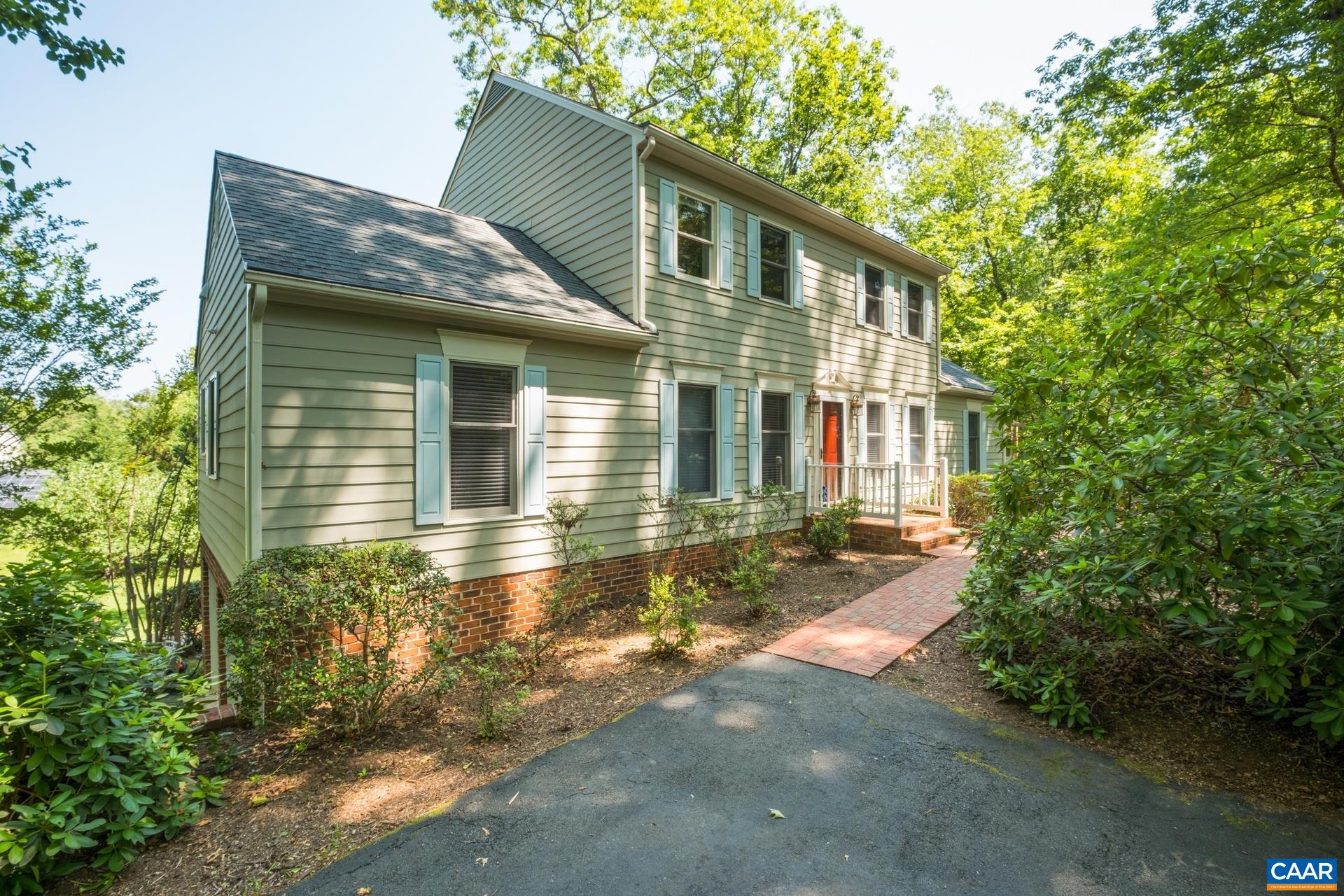 2034 BOBWHITE CT