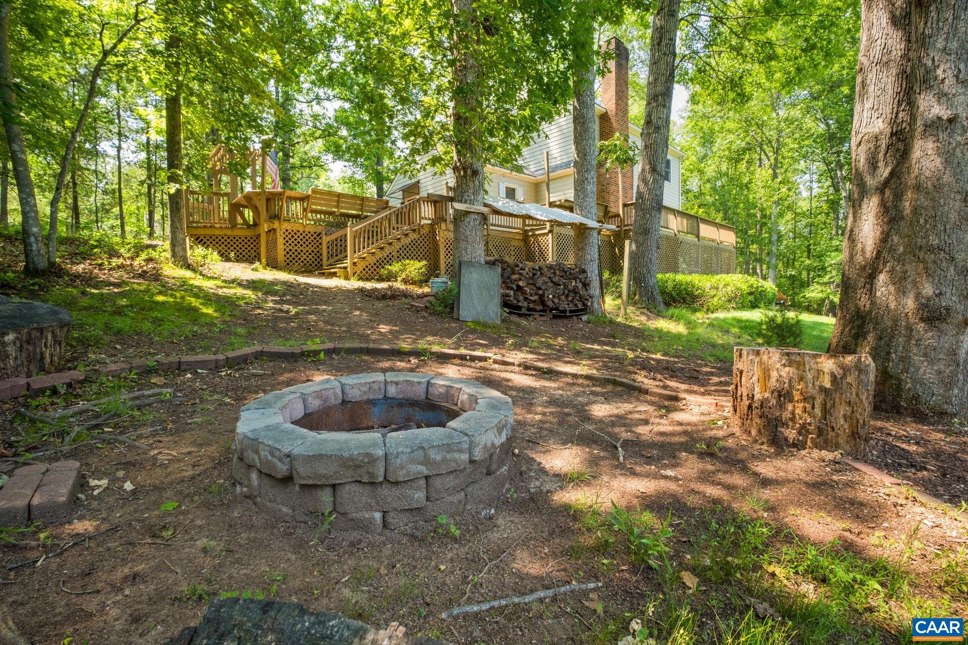 2034 BOBWHITE CT