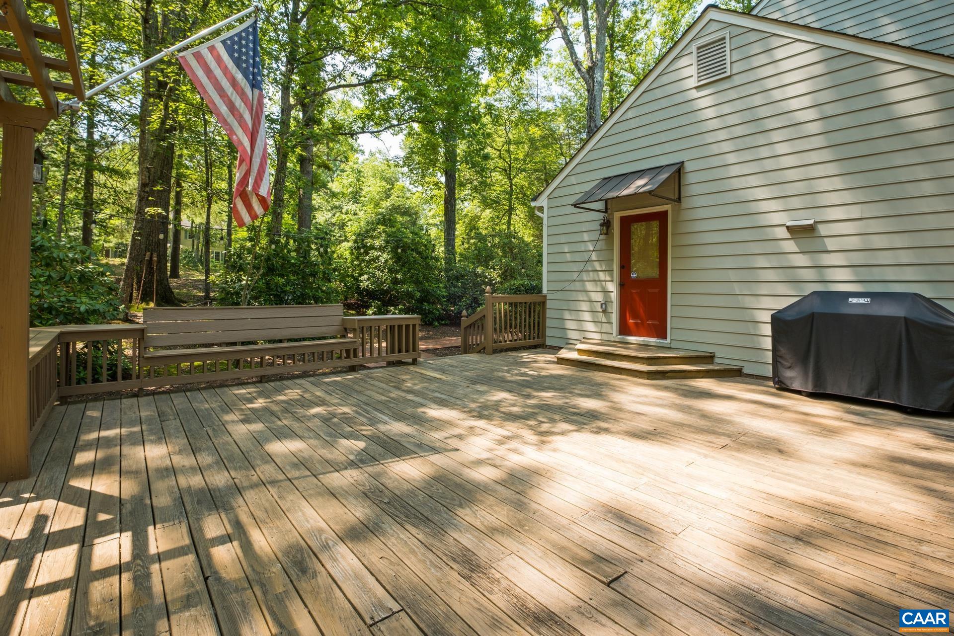 2034 BOBWHITE CT