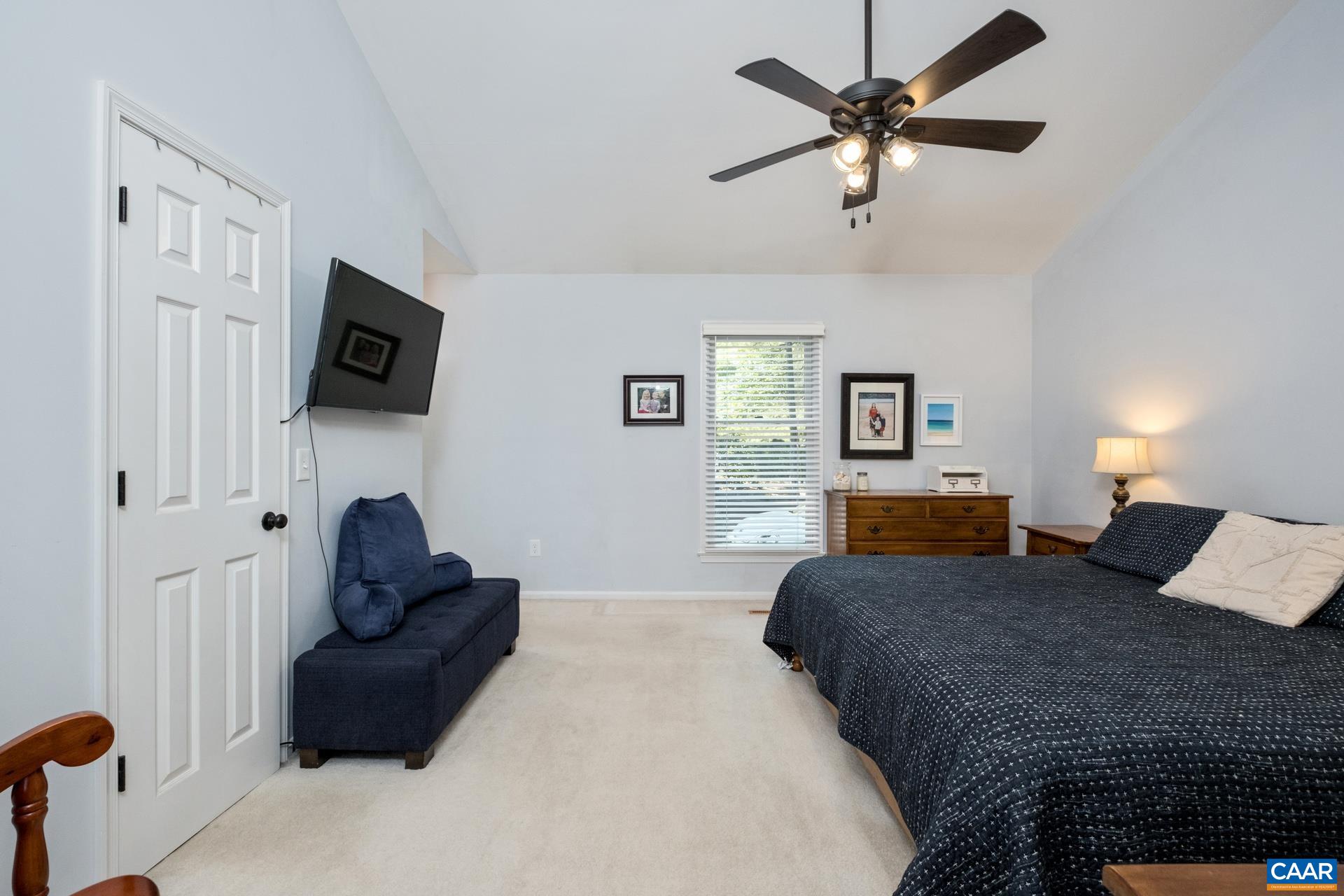 2034 BOBWHITE CT