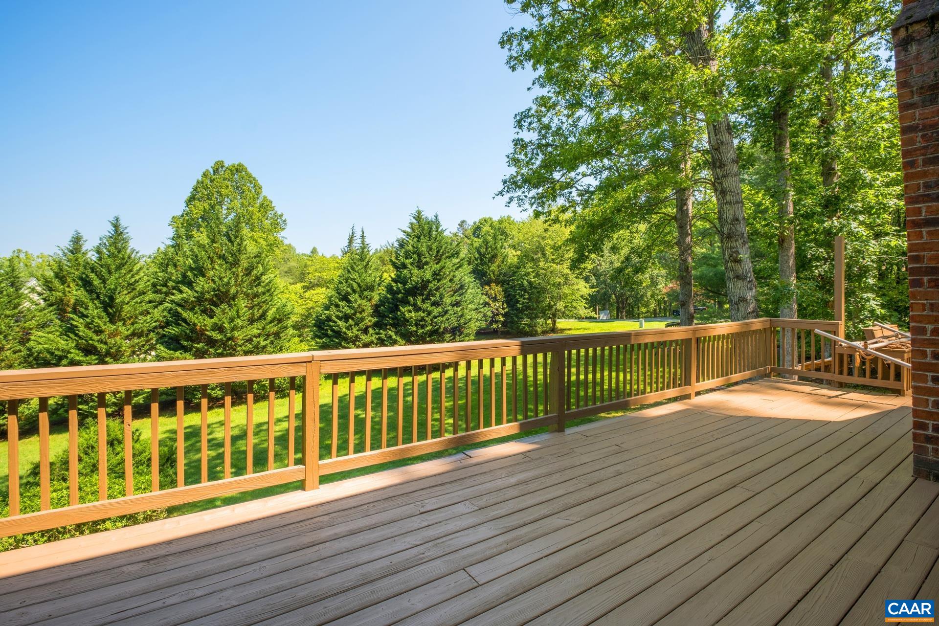 2034 BOBWHITE CT
