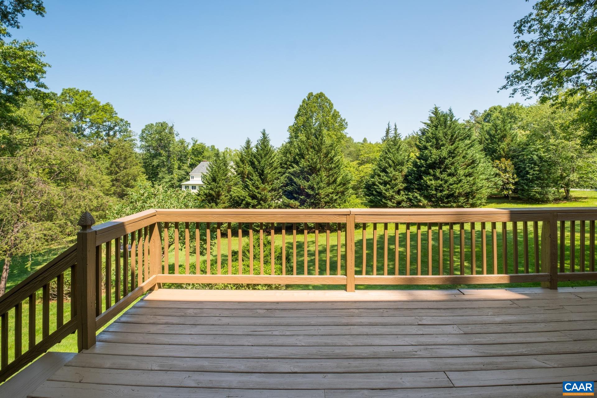 2034 BOBWHITE CT