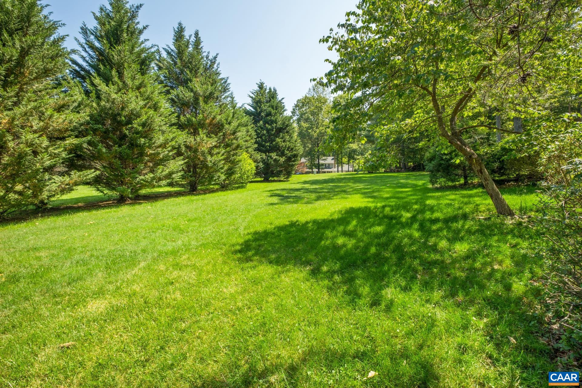 2034 BOBWHITE CT