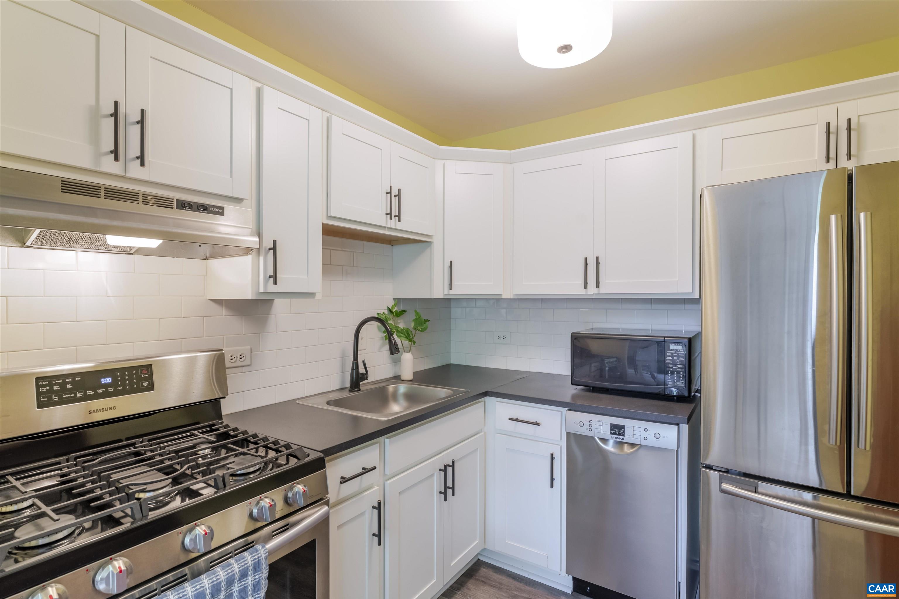 511 N 1ST ST Unit: 411
