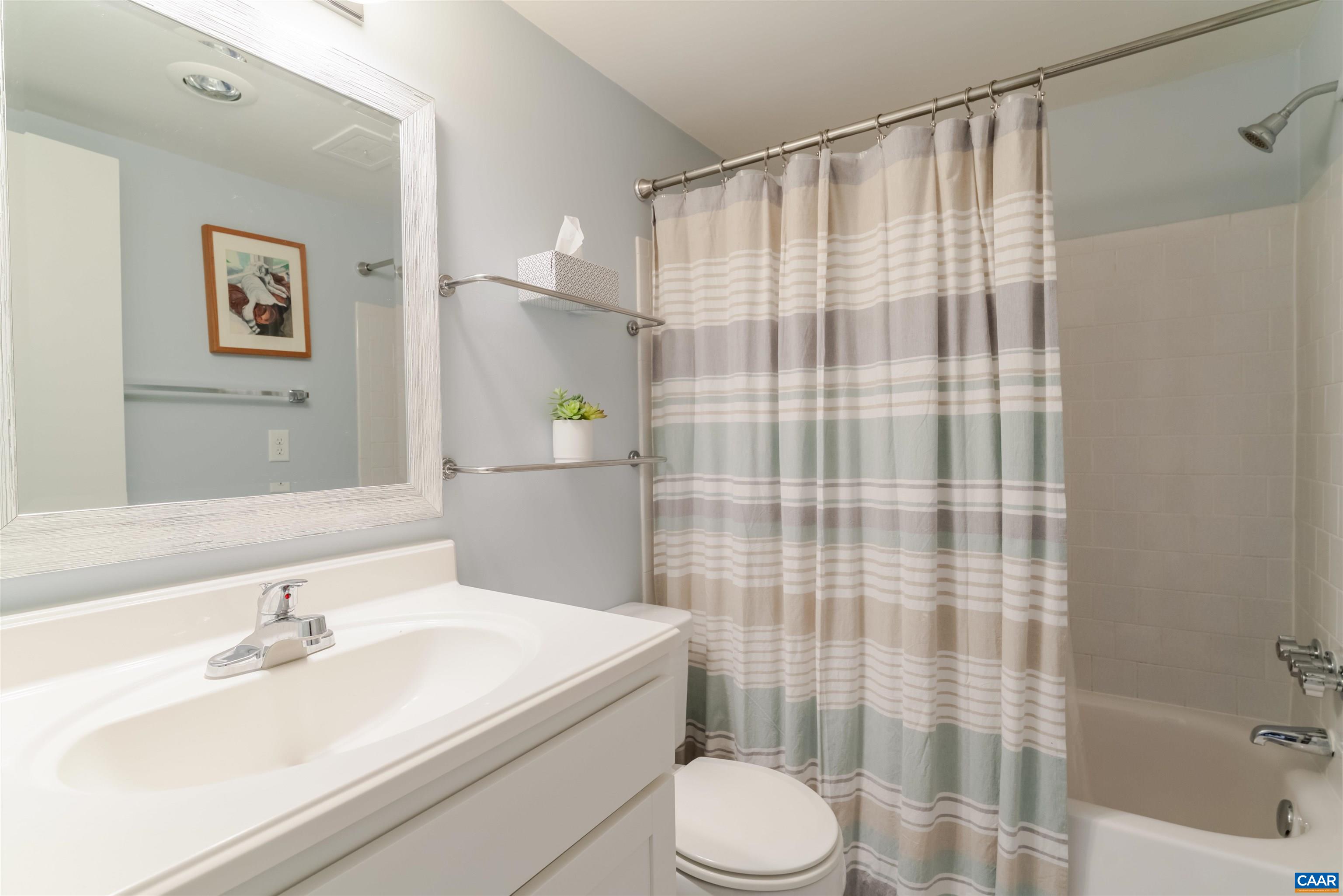 511 N 1ST ST Unit: 411